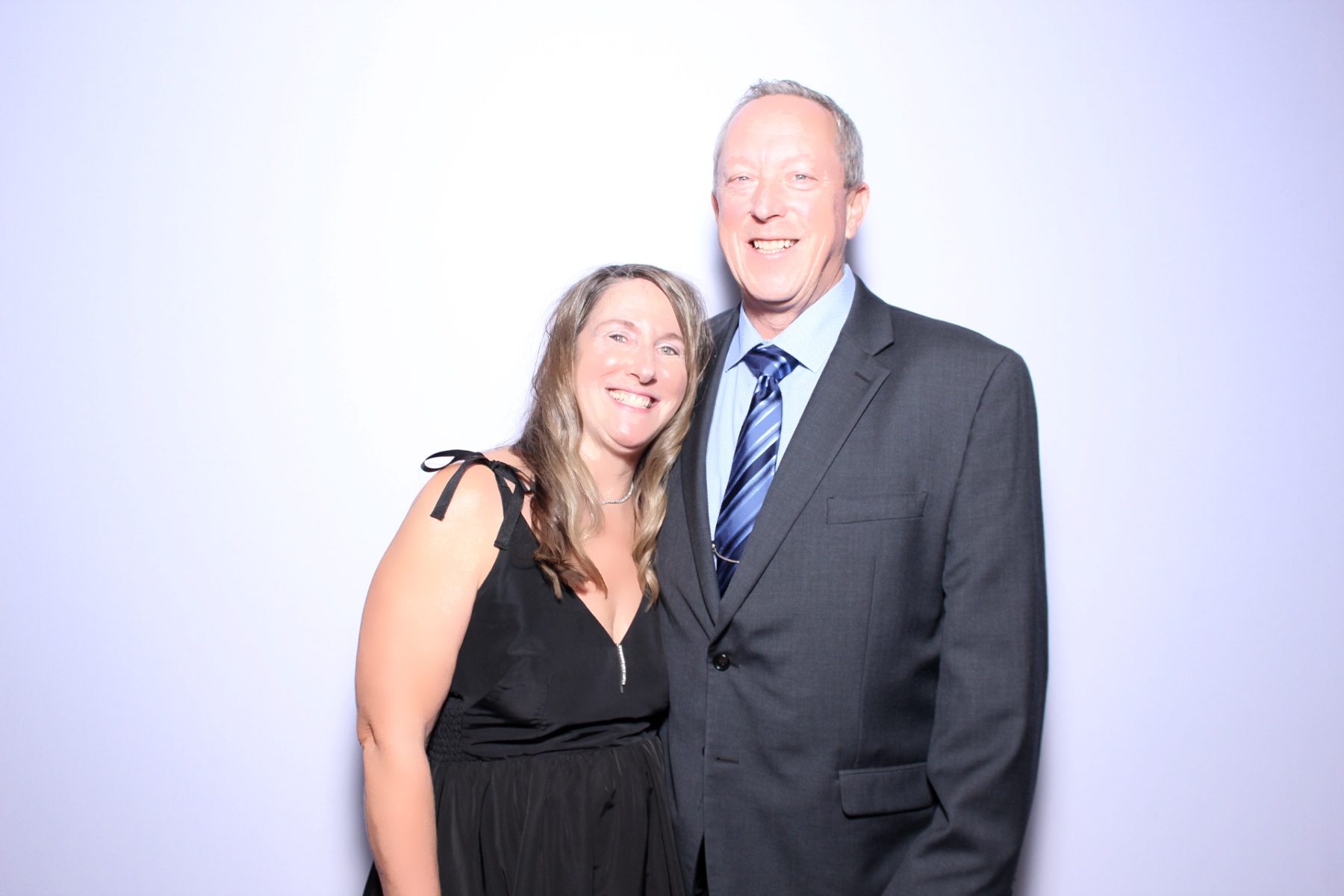 The Bartons | View more photos from the event at gallery.photoboothcincy.com/u/PhotoBoothCincy/The-Bartons