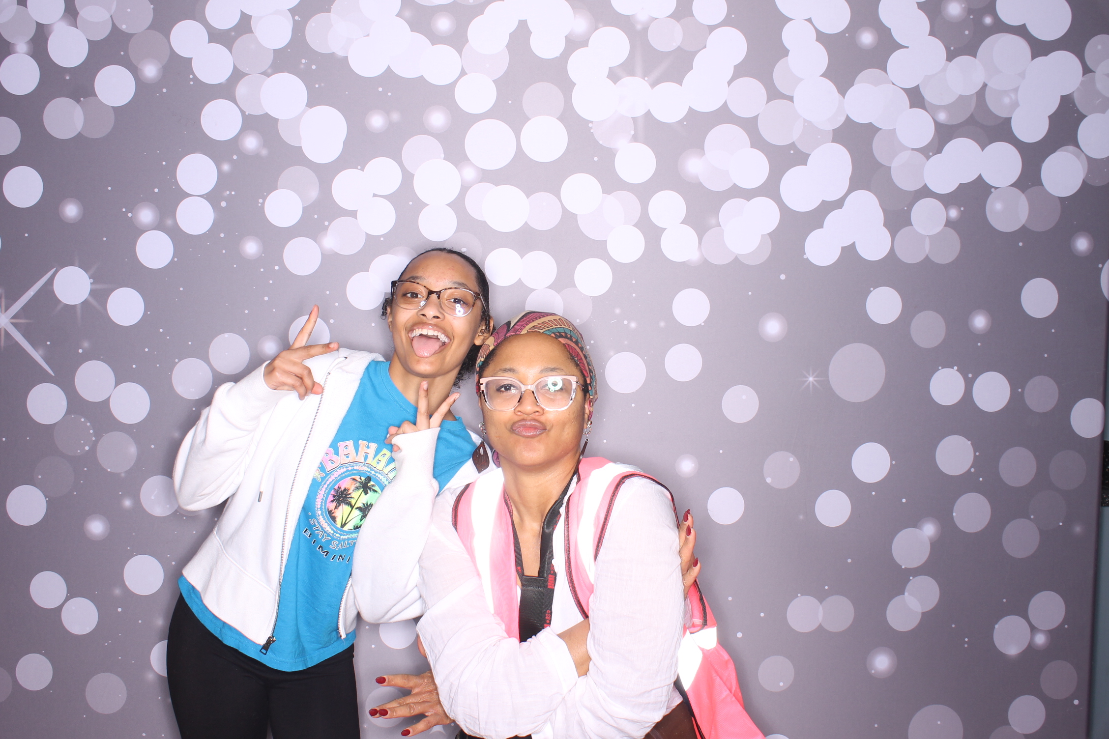 The Big Night Sunday | View more photos from the event at gallery.photoboothcincy.com/u/PhotoBoothCincy/The-Big-Night-Sunday