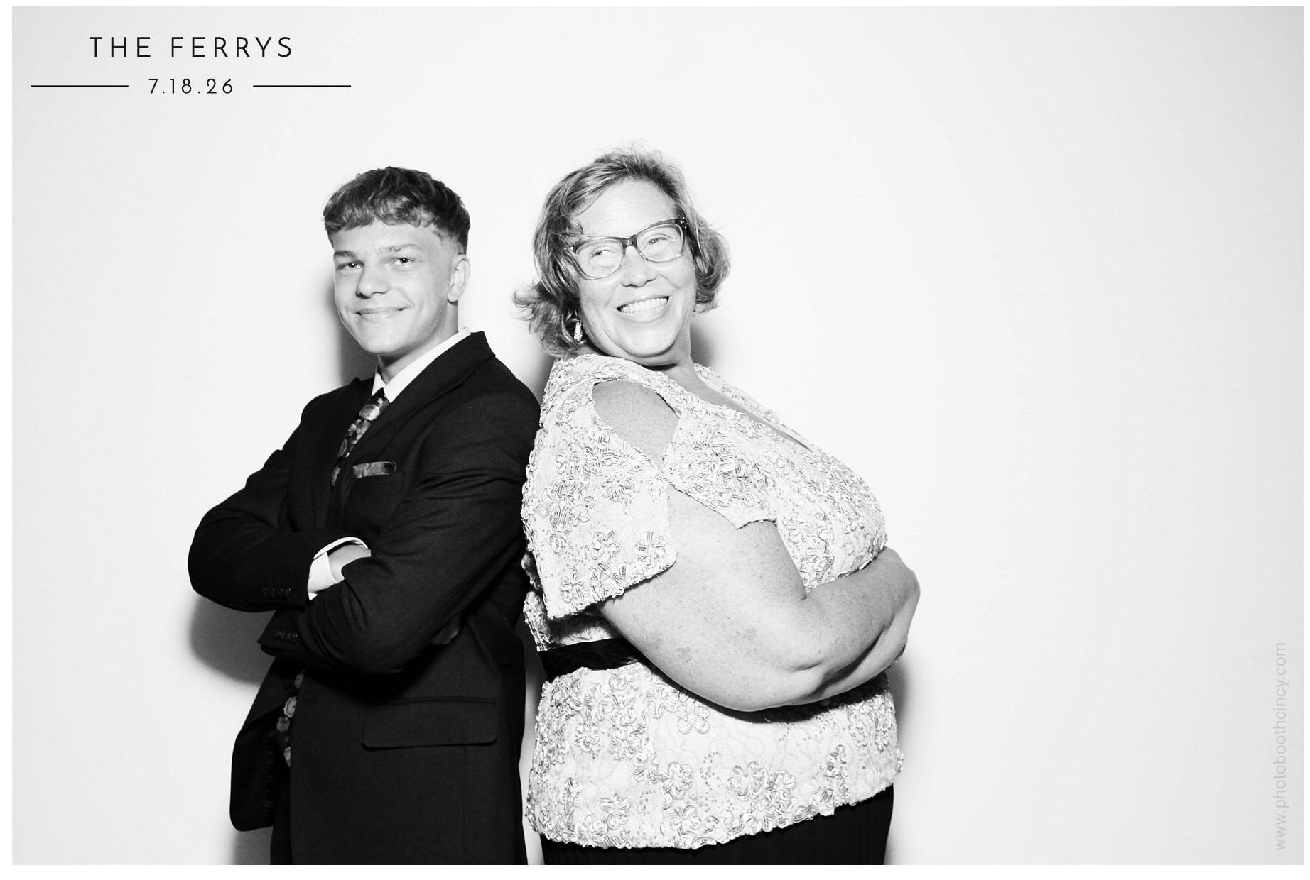 The Ferrys | View more photos from the event at gallery.photoboothcincy.com/u/PhotoBoothCincy/The-Ferrys