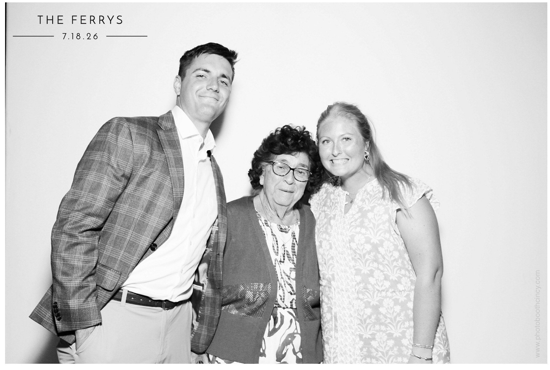 The Ferrys | View more photos from the event at gallery.photoboothcincy.com/u/PhotoBoothCincy/The-Ferrys