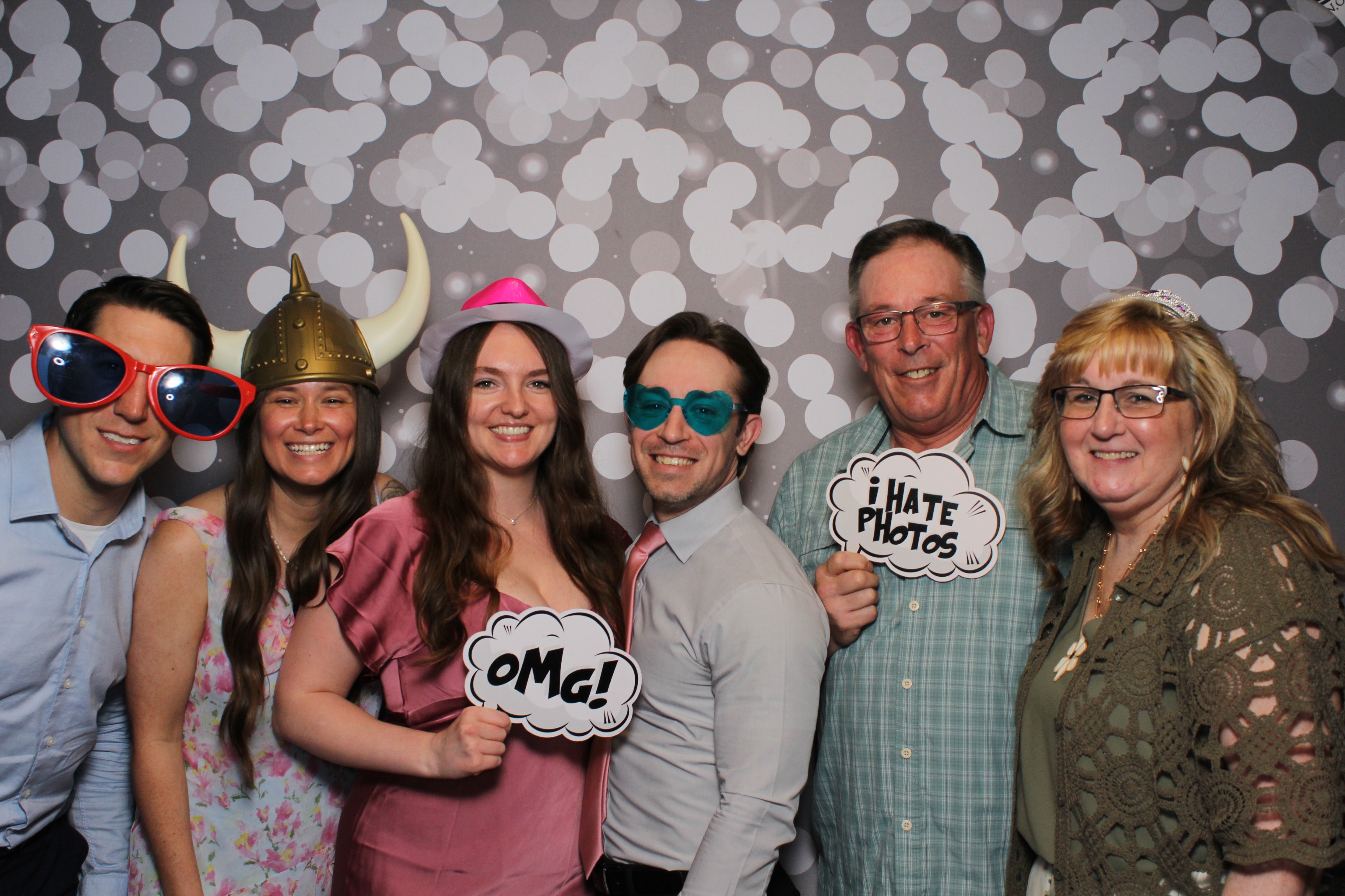 The Floyd's Reception | View more photos from the event at gallery.photoboothcincy.com/u/PhotoBoothCincy/The-Floyds-Reception