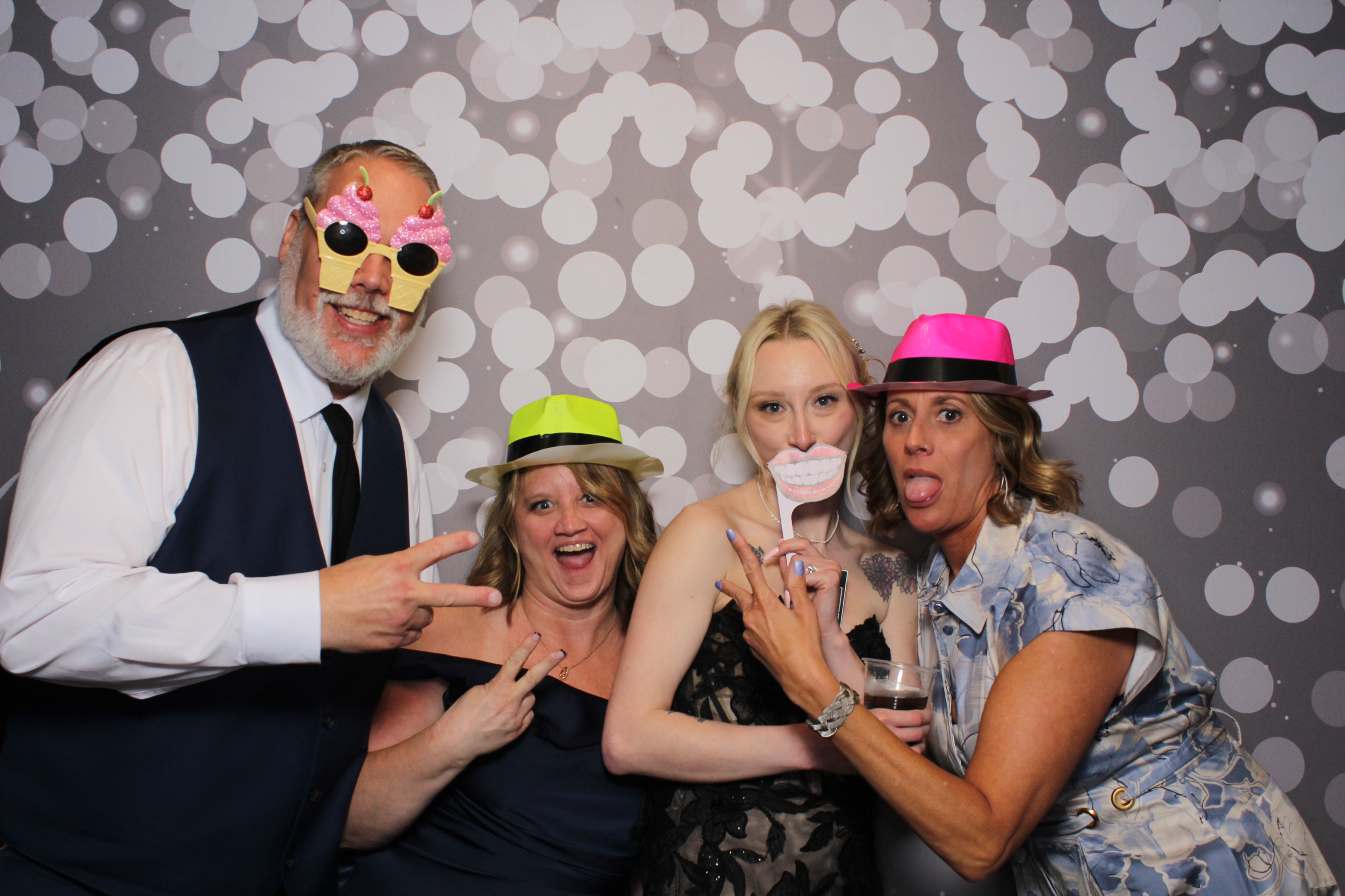 The Floyd's Reception | View more photos from the event at gallery.photoboothcincy.com/u/PhotoBoothCincy/The-Floyds-Reception