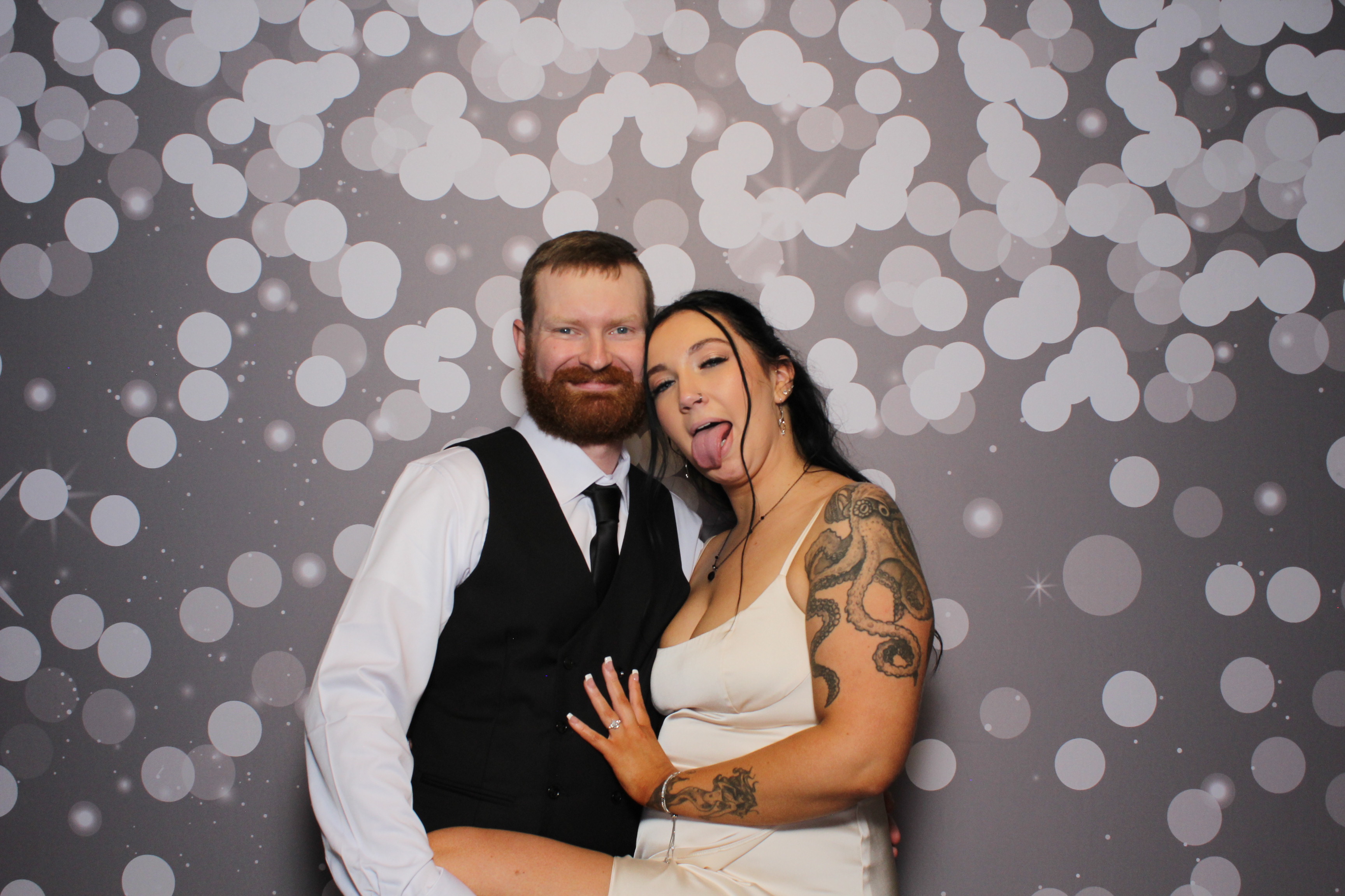 The Floyd's Reception | View more photos from the event at gallery.photoboothcincy.com/u/PhotoBoothCincy/The-Floyds-Reception