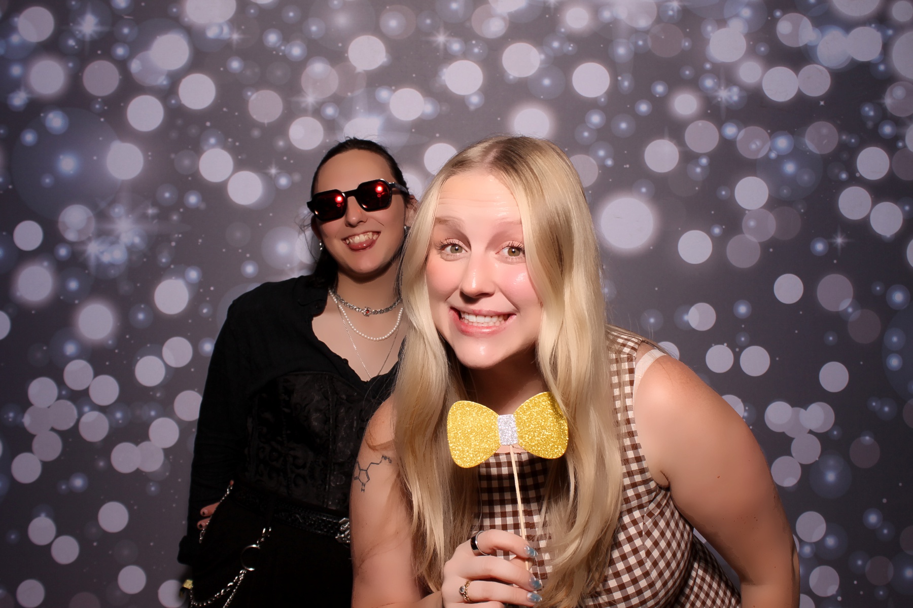 The Givys | View more photos from the event at gallery.photoboothcincy.com/u/PhotoBoothCincy/The-Givys