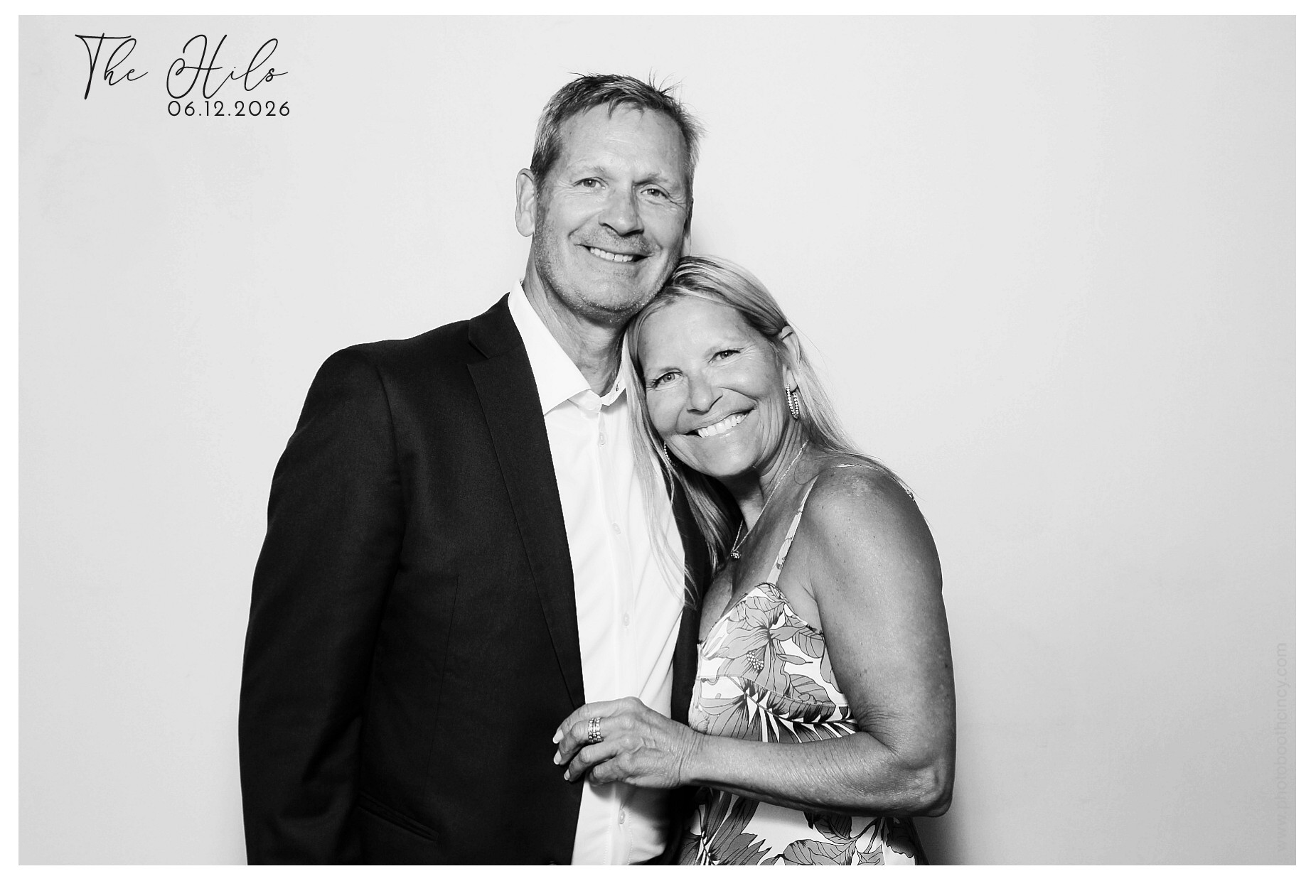 The Hils | View more photos from the event at gallery.photoboothcincy.com/u/PhotoBoothCincy/The-Hils