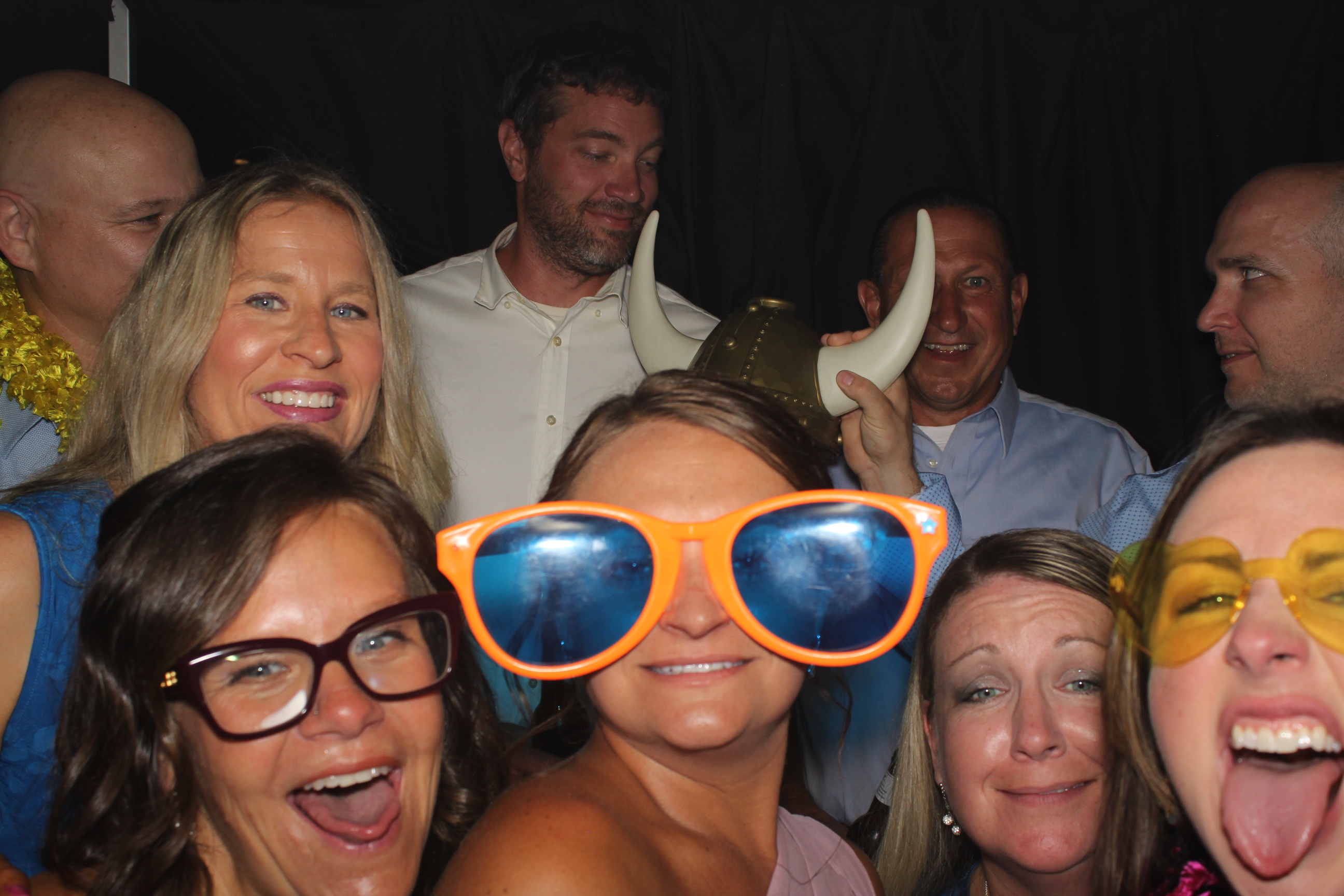 The Hortons | View more photos from the event at gallery.photoboothcincy.com/u/PhotoBoothCincy/The-Hortons