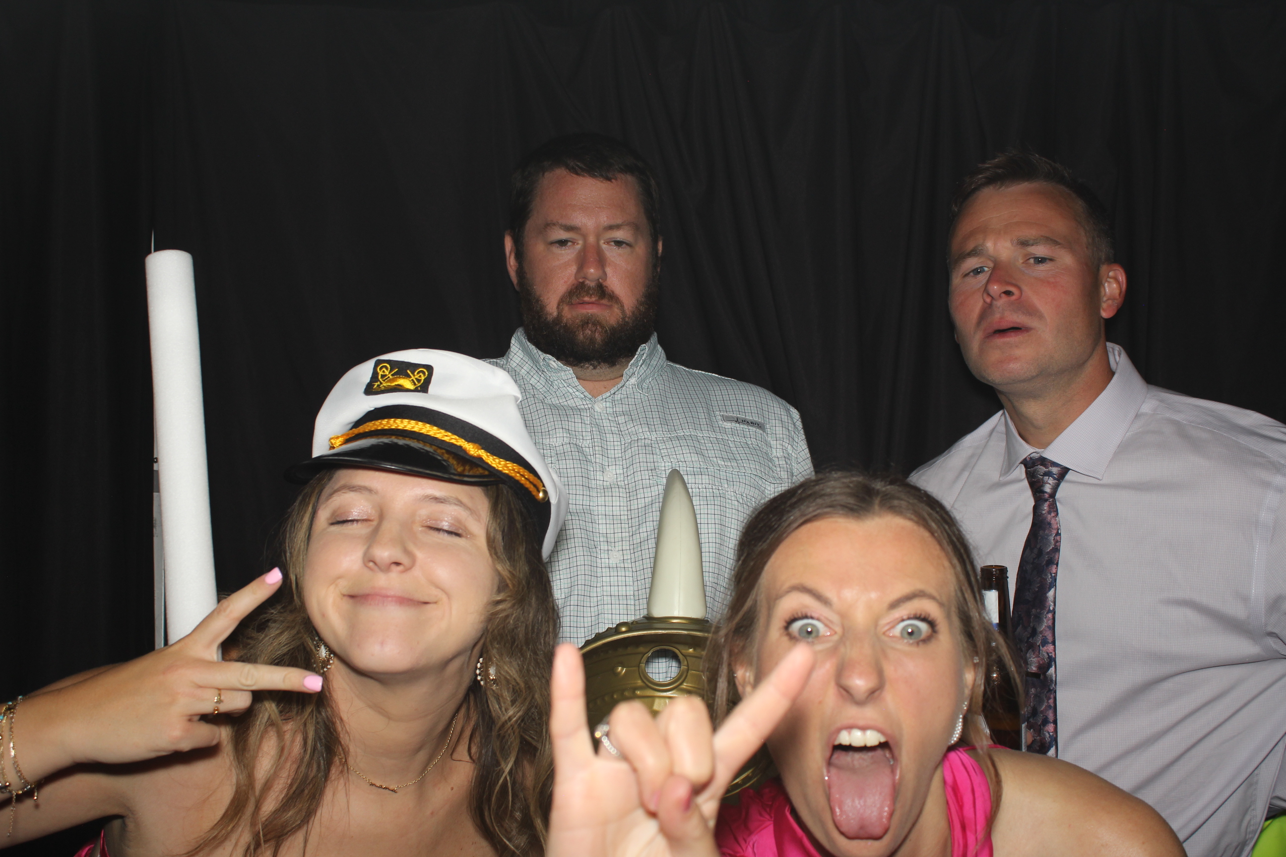 The Hortons | View more photos from the event at gallery.photoboothcincy.com/u/PhotoBoothCincy/The-Hortons