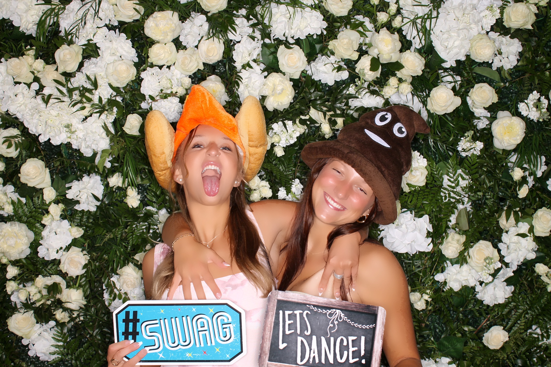 The Koch's Wedding | View more photos from the event at gallery.photoboothcincy.com/u/PhotoBoothCincy/The-Kochs-Wedding