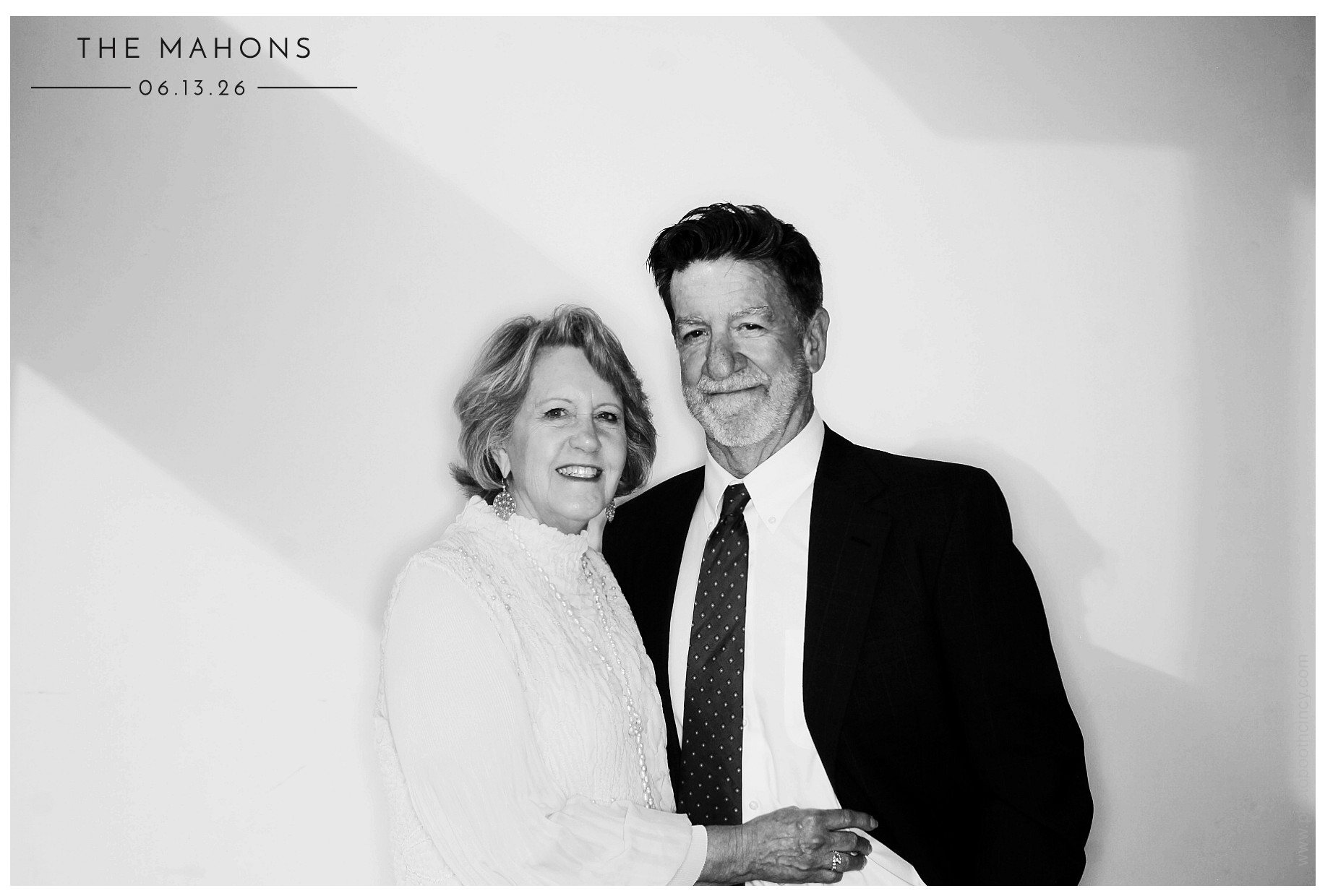 The Mahons | View more photos from the event at gallery.photoboothcincy.com/u/PhotoBoothCincy/The-Mahons