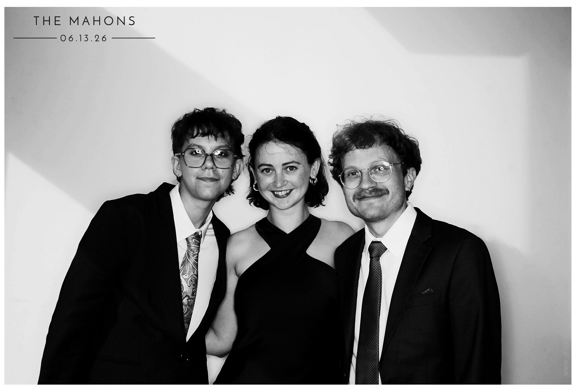 The Mahons | View more photos from the event at gallery.photoboothcincy.com/u/PhotoBoothCincy/The-Mahons