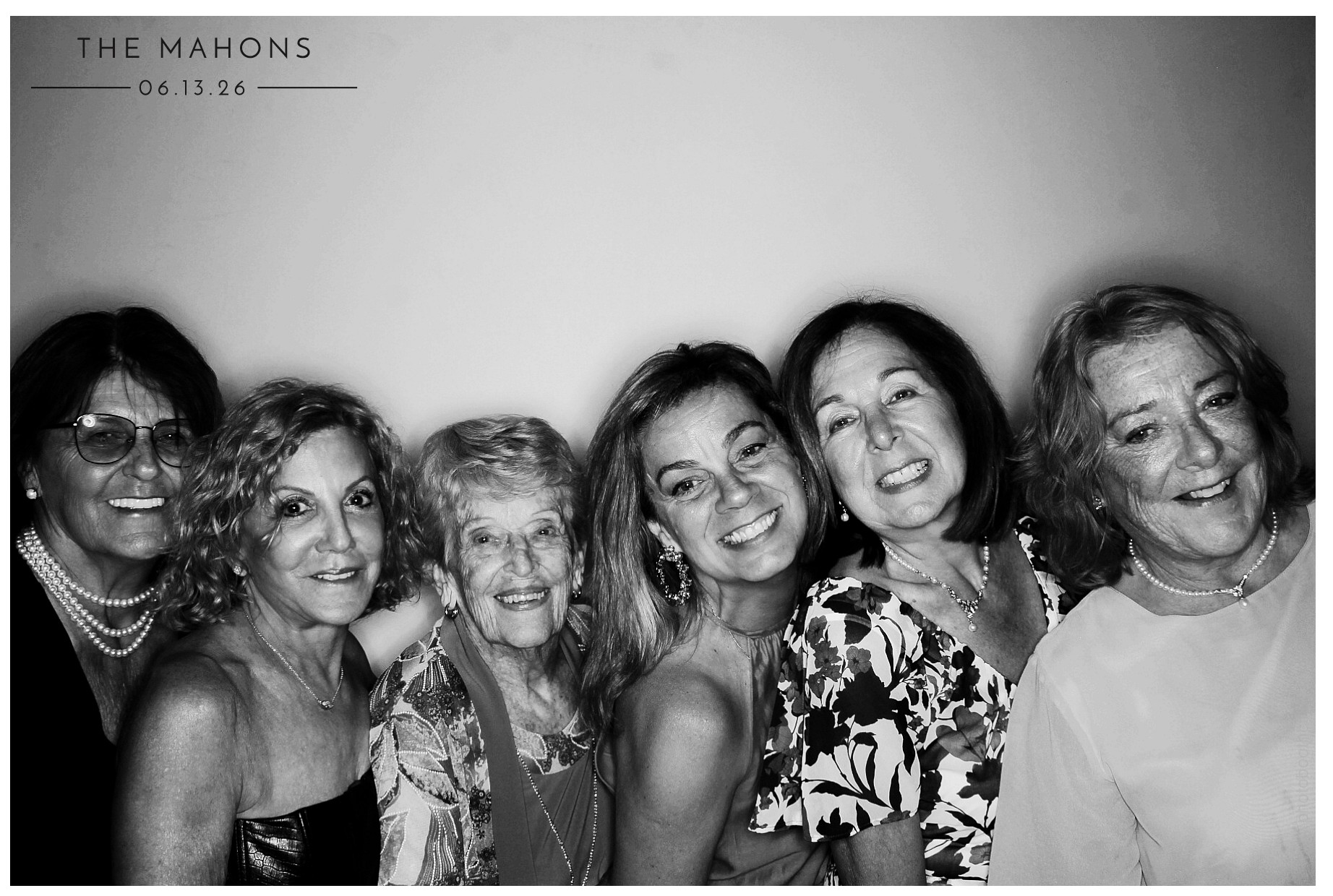 The Mahons | View more photos from the event at gallery.photoboothcincy.com/u/PhotoBoothCincy/The-Mahons