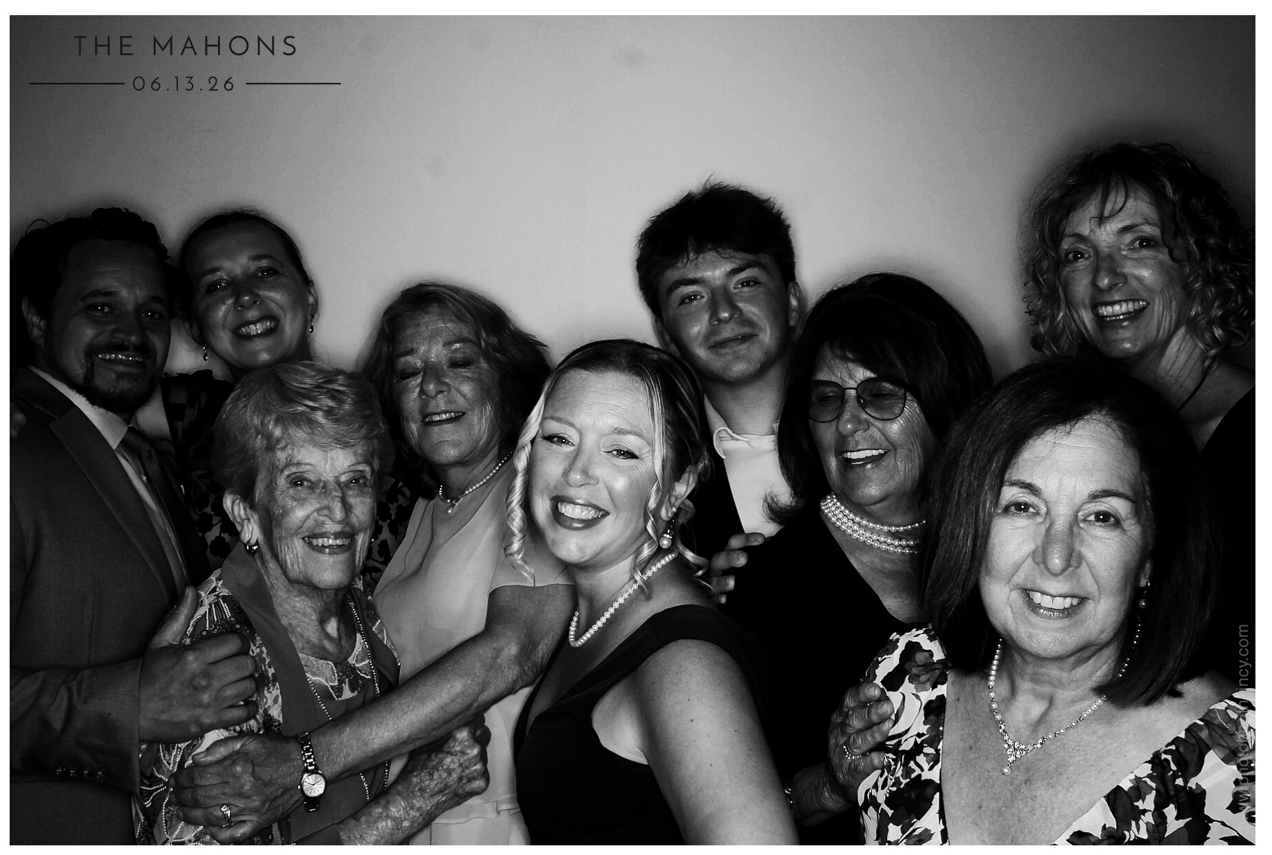 The Mahons | View more photos from the event at gallery.photoboothcincy.com/u/PhotoBoothCincy/The-Mahons