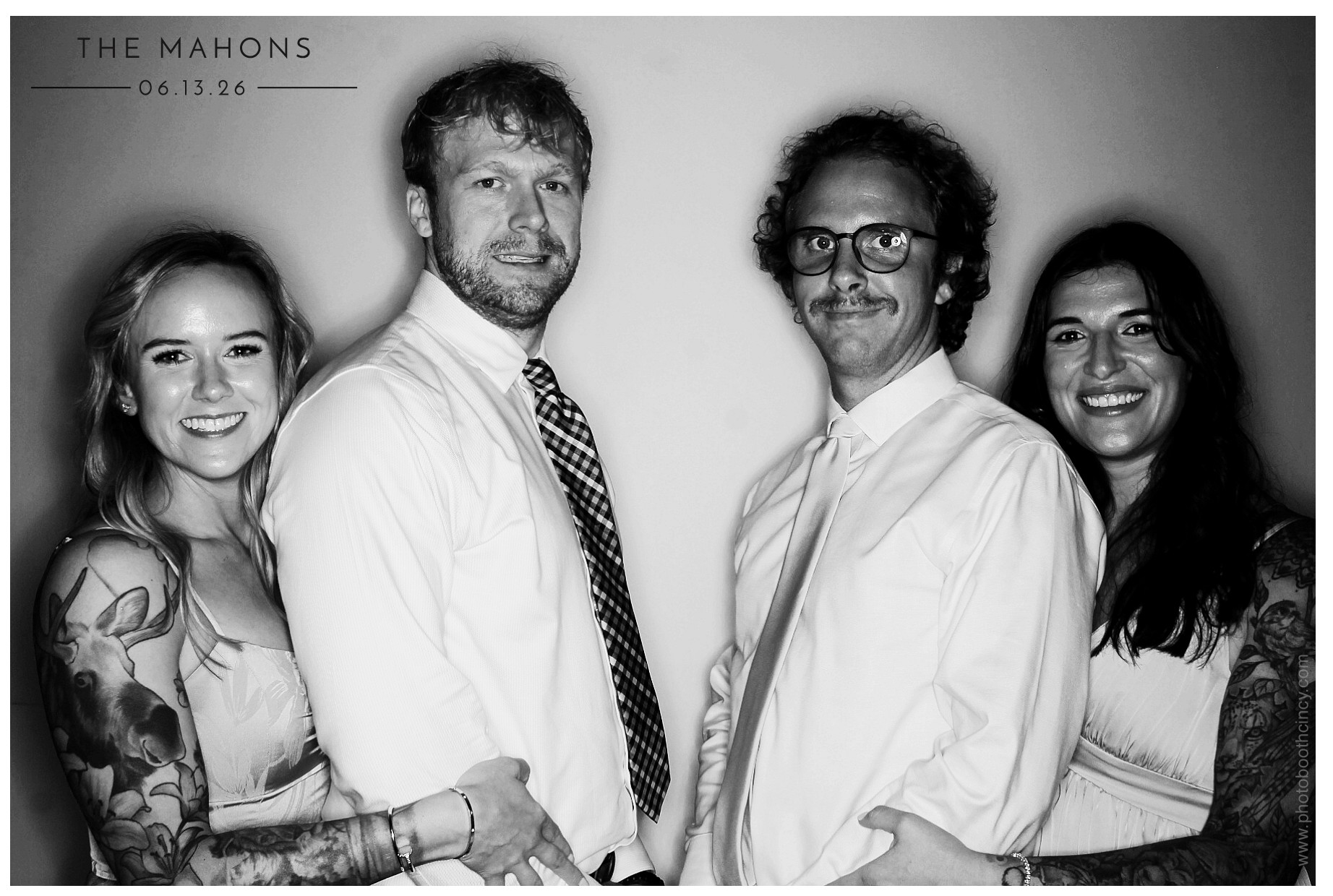 The Mahons | View more photos from the event at gallery.photoboothcincy.com/u/PhotoBoothCincy/The-Mahons