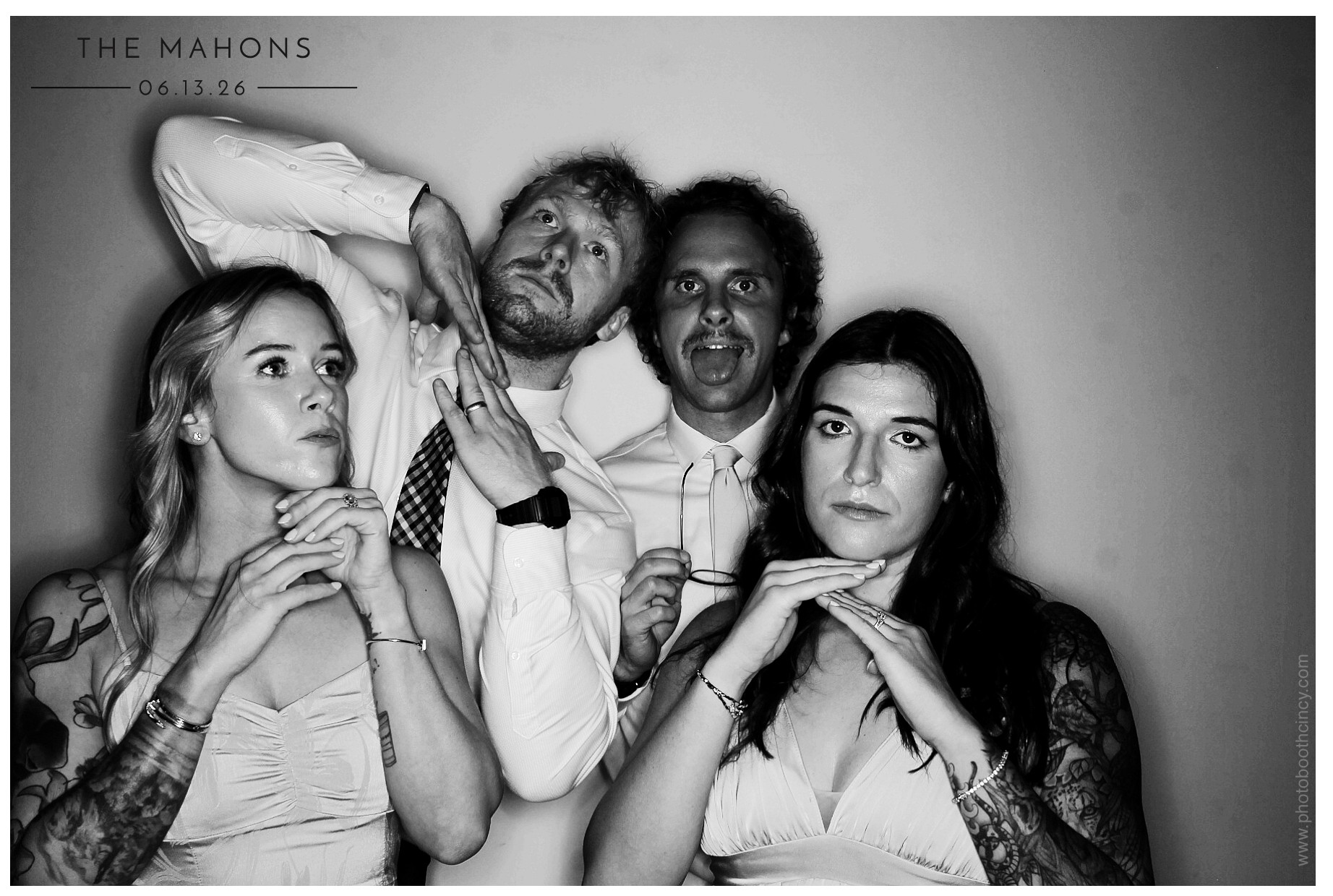 The Mahons | View more photos from the event at gallery.photoboothcincy.com/u/PhotoBoothCincy/The-Mahons