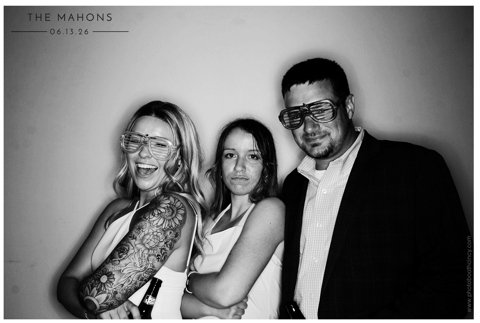 The Mahons | View more photos from the event at gallery.photoboothcincy.com/u/PhotoBoothCincy/The-Mahons