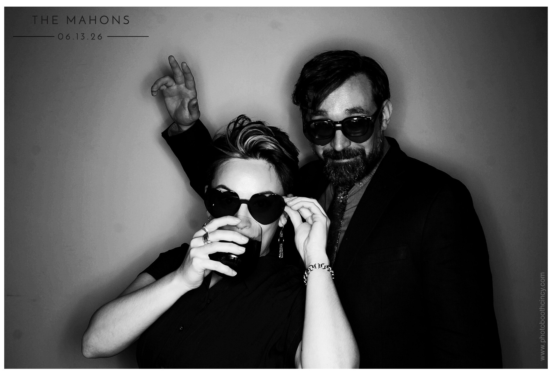 The Mahons | View more photos from the event at gallery.photoboothcincy.com/u/PhotoBoothCincy/The-Mahons