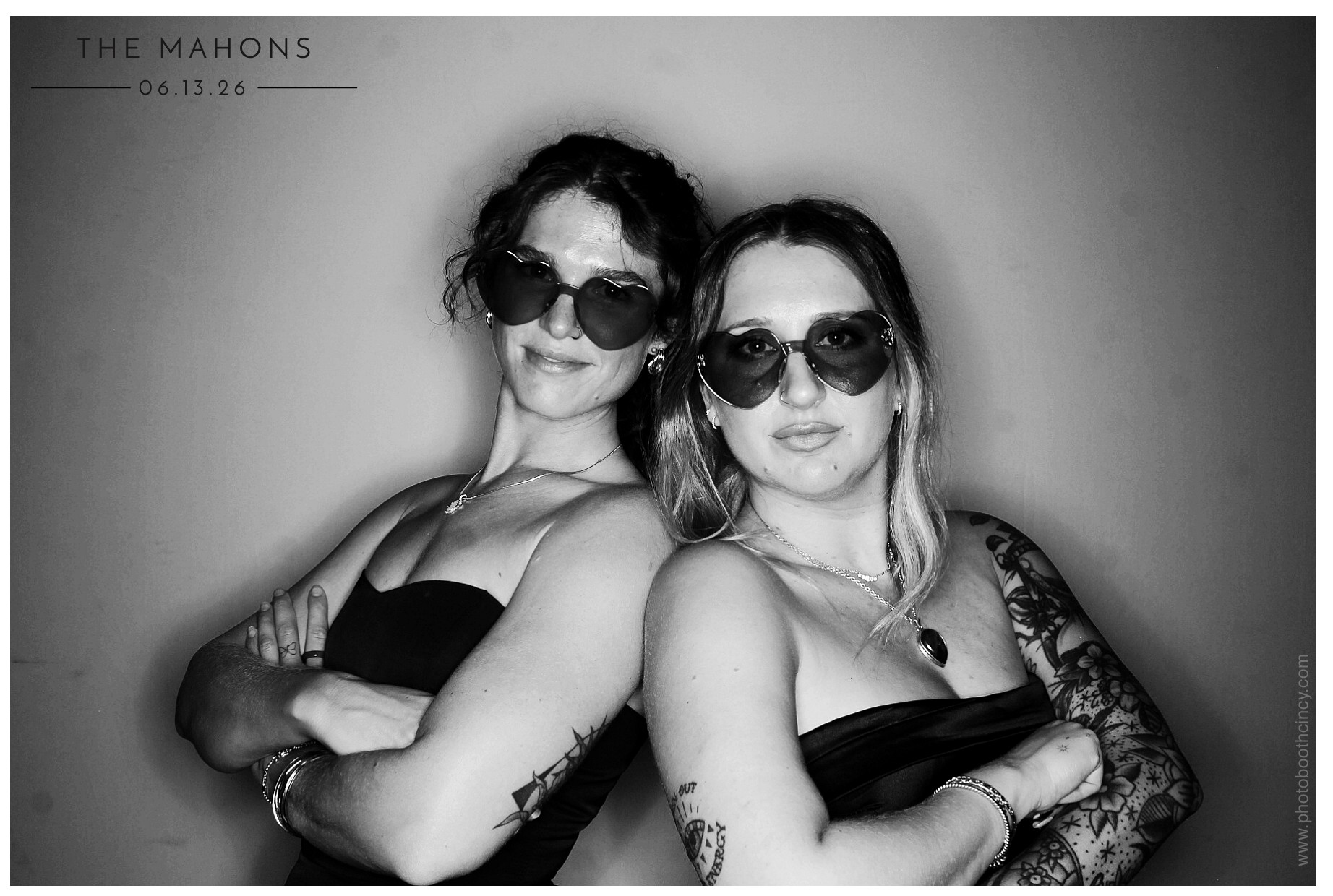 The Mahons | View more photos from the event at gallery.photoboothcincy.com/u/PhotoBoothCincy/The-Mahons