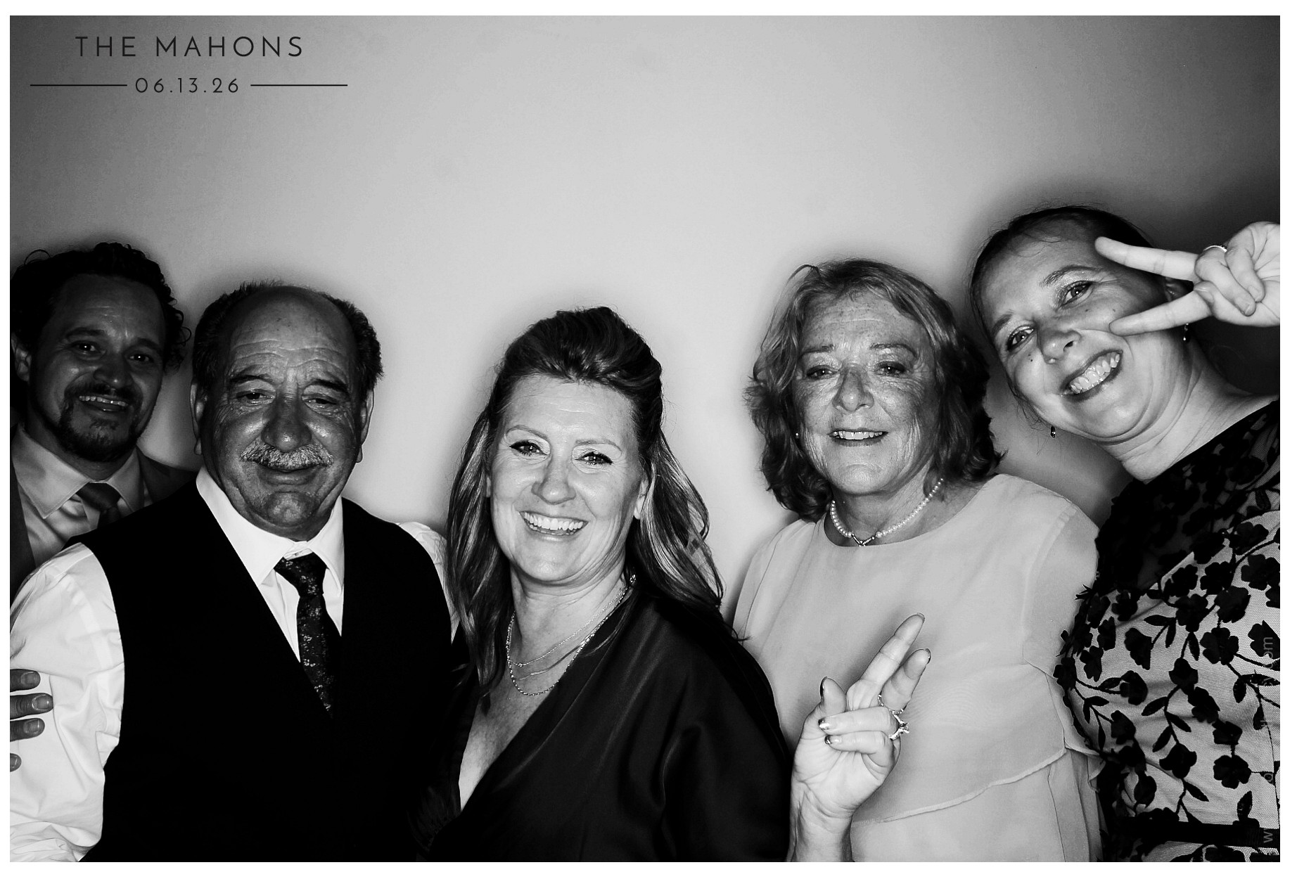 The Mahons | View more photos from the event at gallery.photoboothcincy.com/u/PhotoBoothCincy/The-Mahons