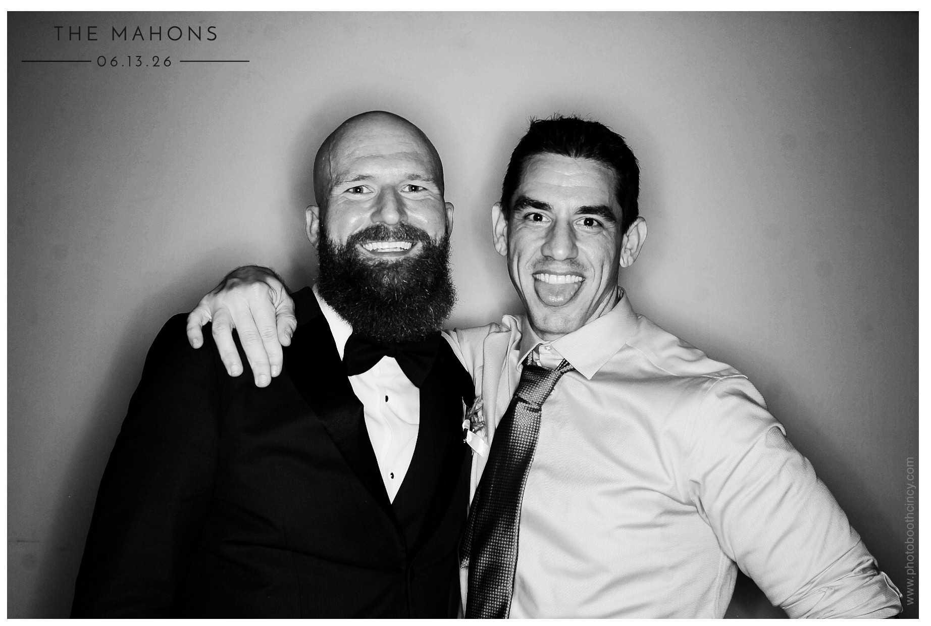 The Mahons | View more photos from the event at gallery.photoboothcincy.com/u/PhotoBoothCincy/The-Mahons