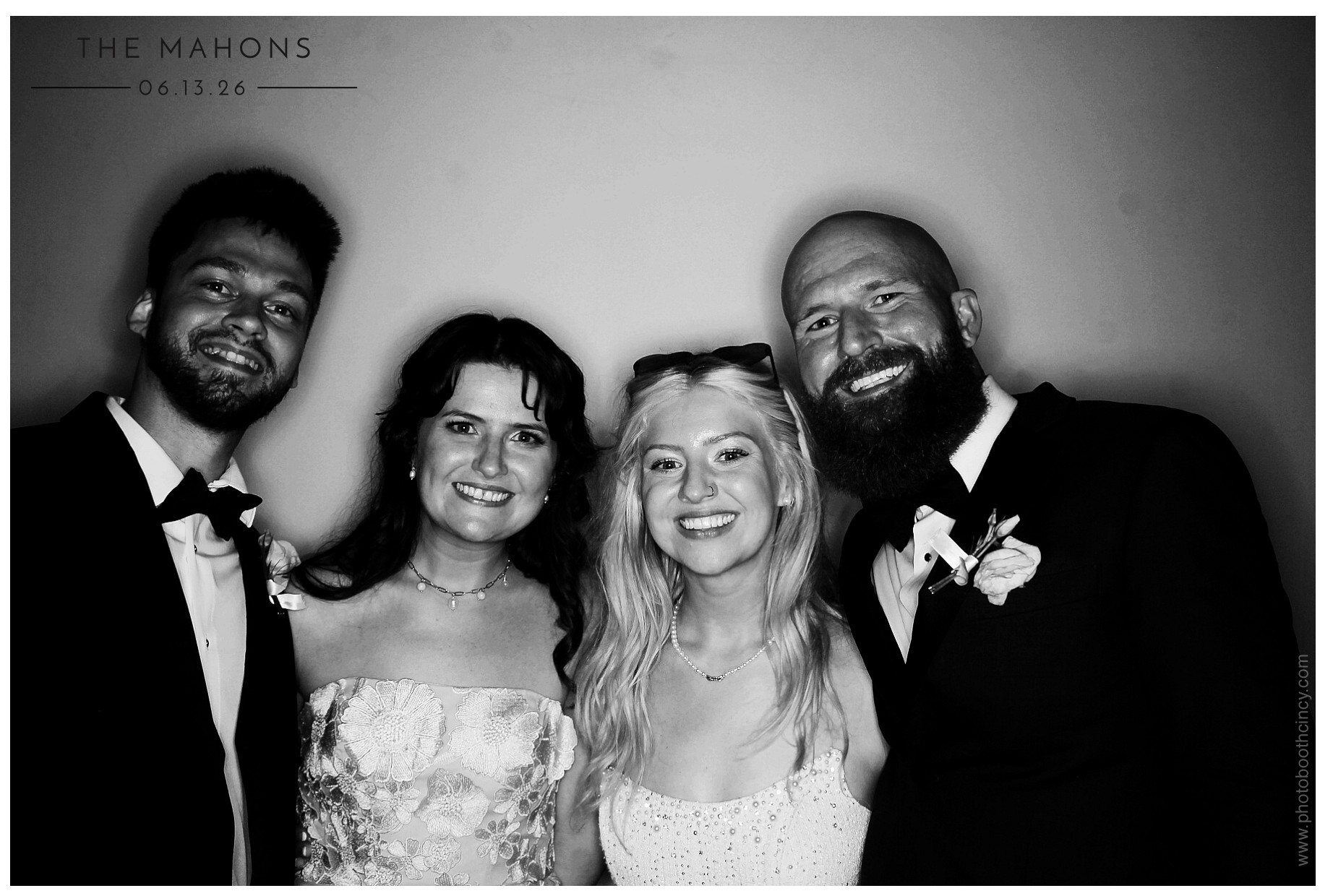 The Mahons | View more photos from the event at gallery.photoboothcincy.com/u/PhotoBoothCincy/The-Mahons
