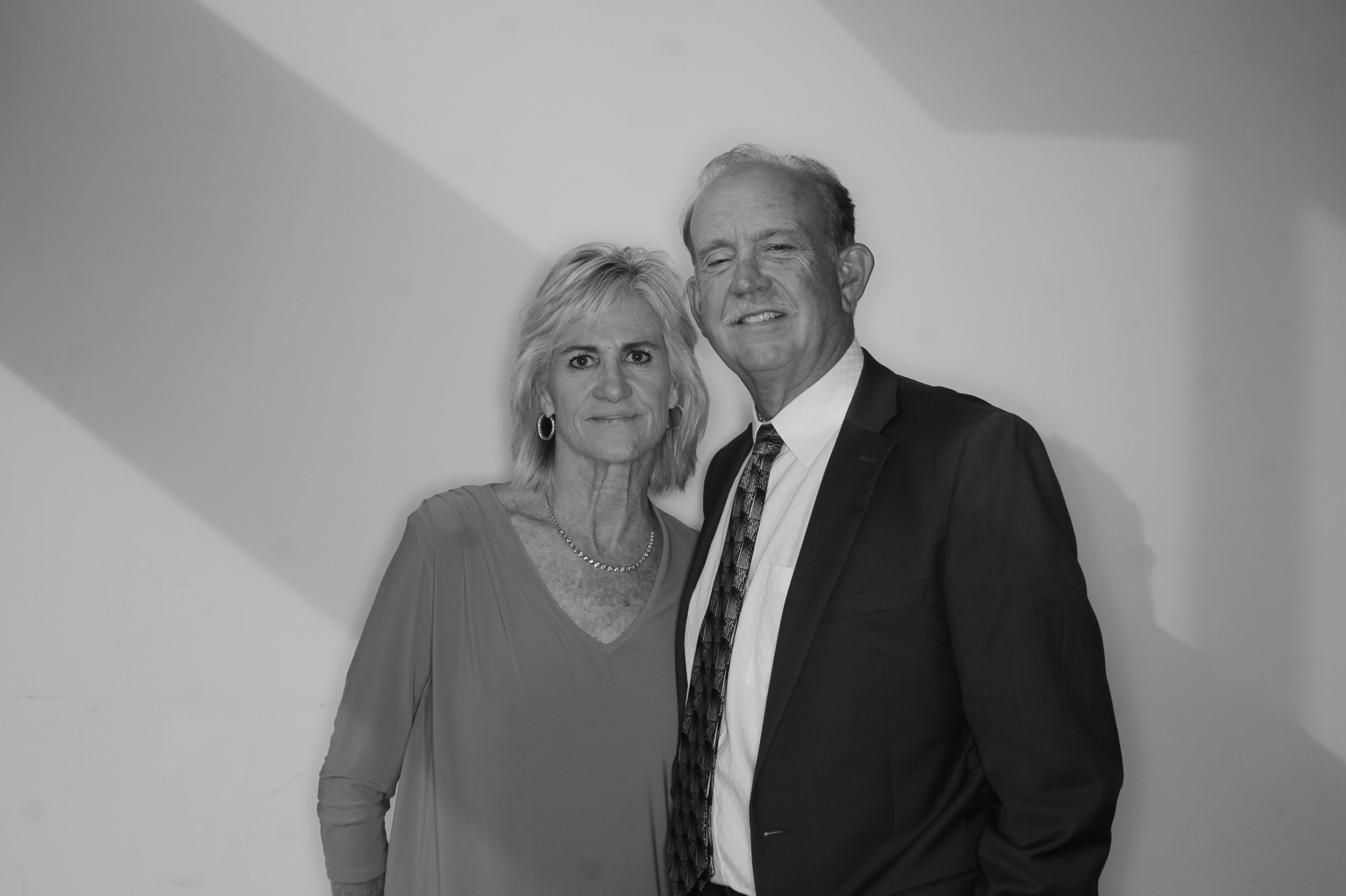 The Mahons | View more photos from the event at gallery.photoboothcincy.com/u/PhotoBoothCincy/The-Mahons