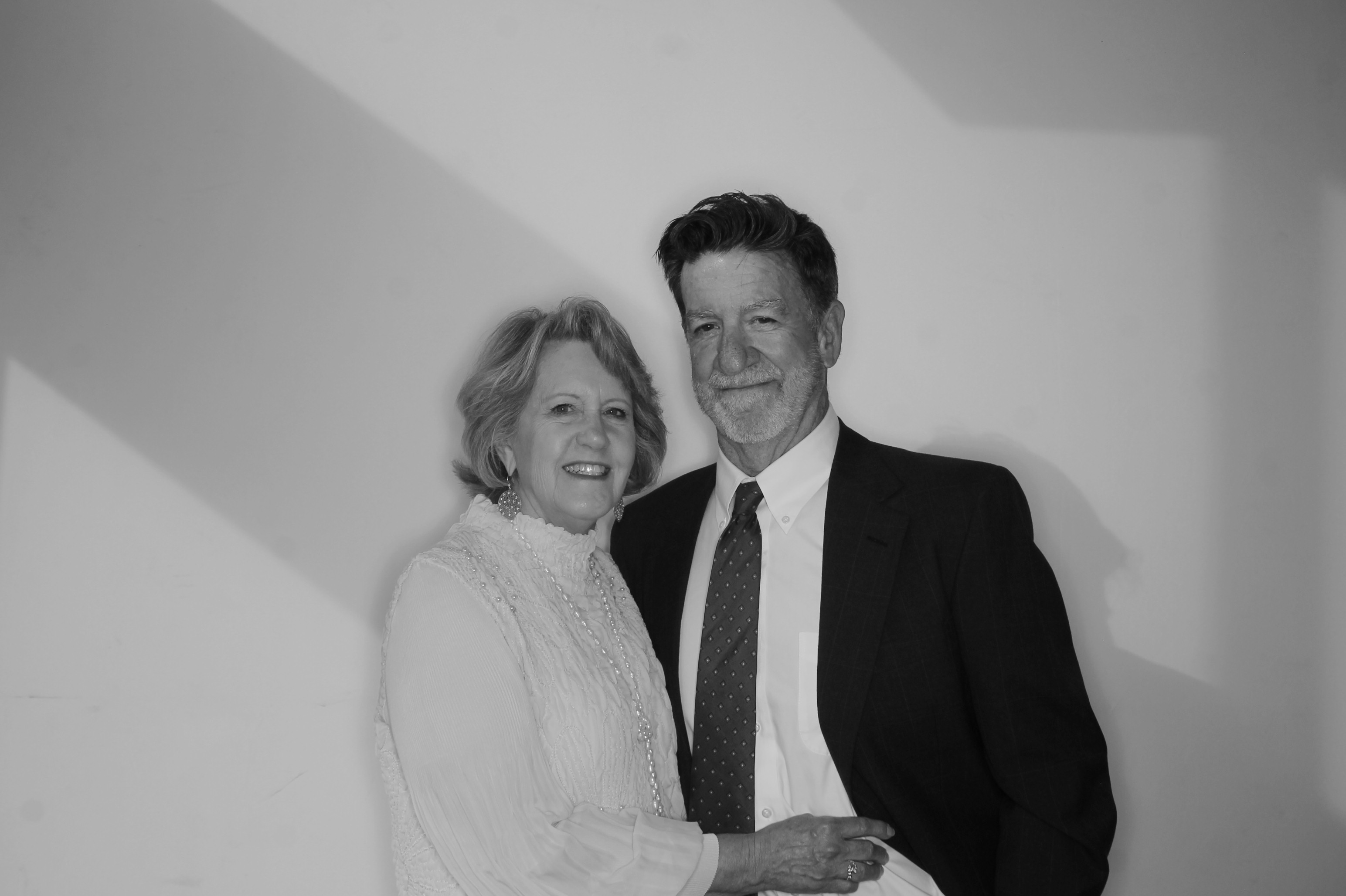 The Mahons | View more photos from the event at gallery.photoboothcincy.com/u/PhotoBoothCincy/The-Mahons