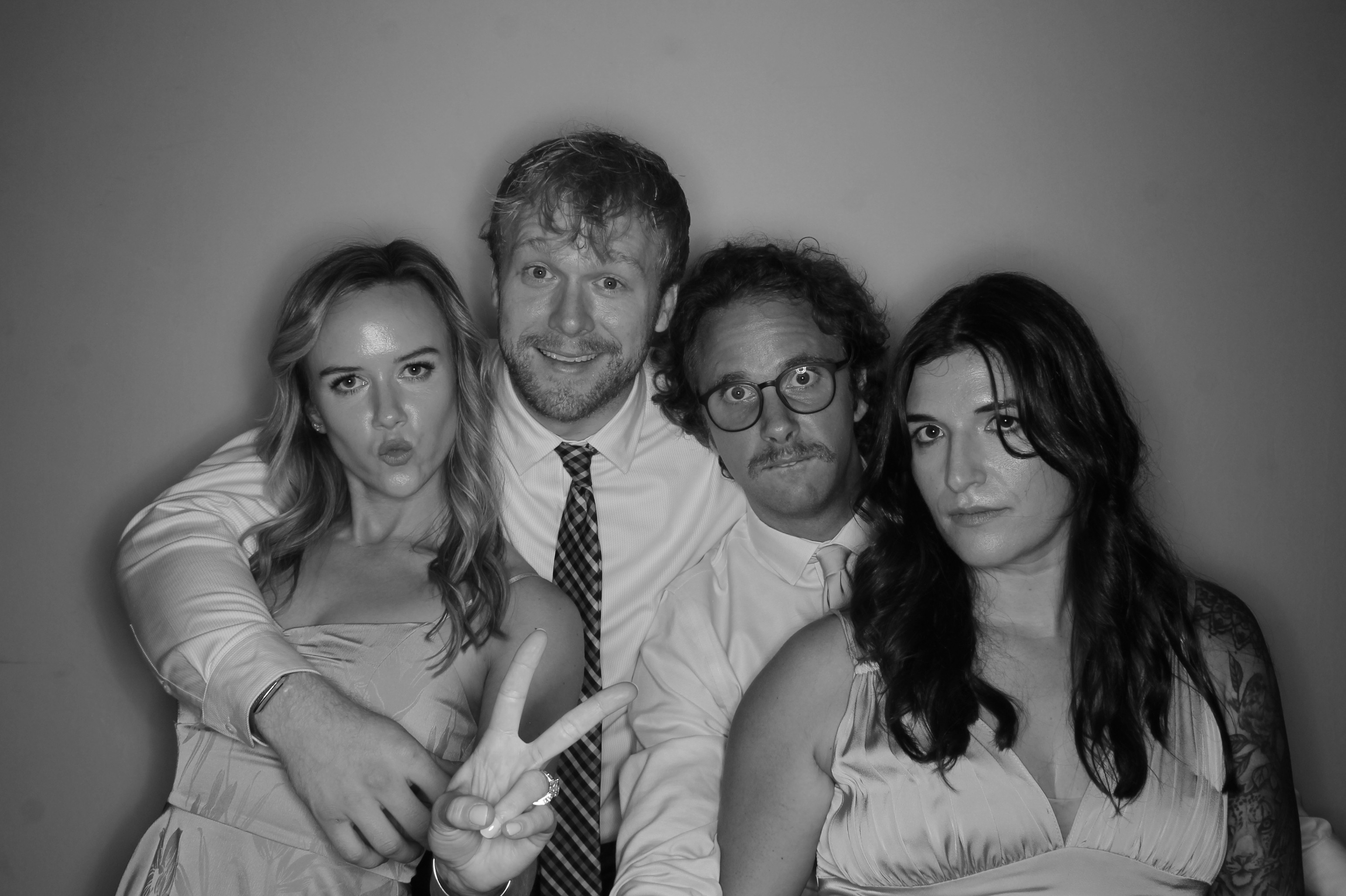 The Mahons | View more photos from the event at gallery.photoboothcincy.com/u/PhotoBoothCincy/The-Mahons