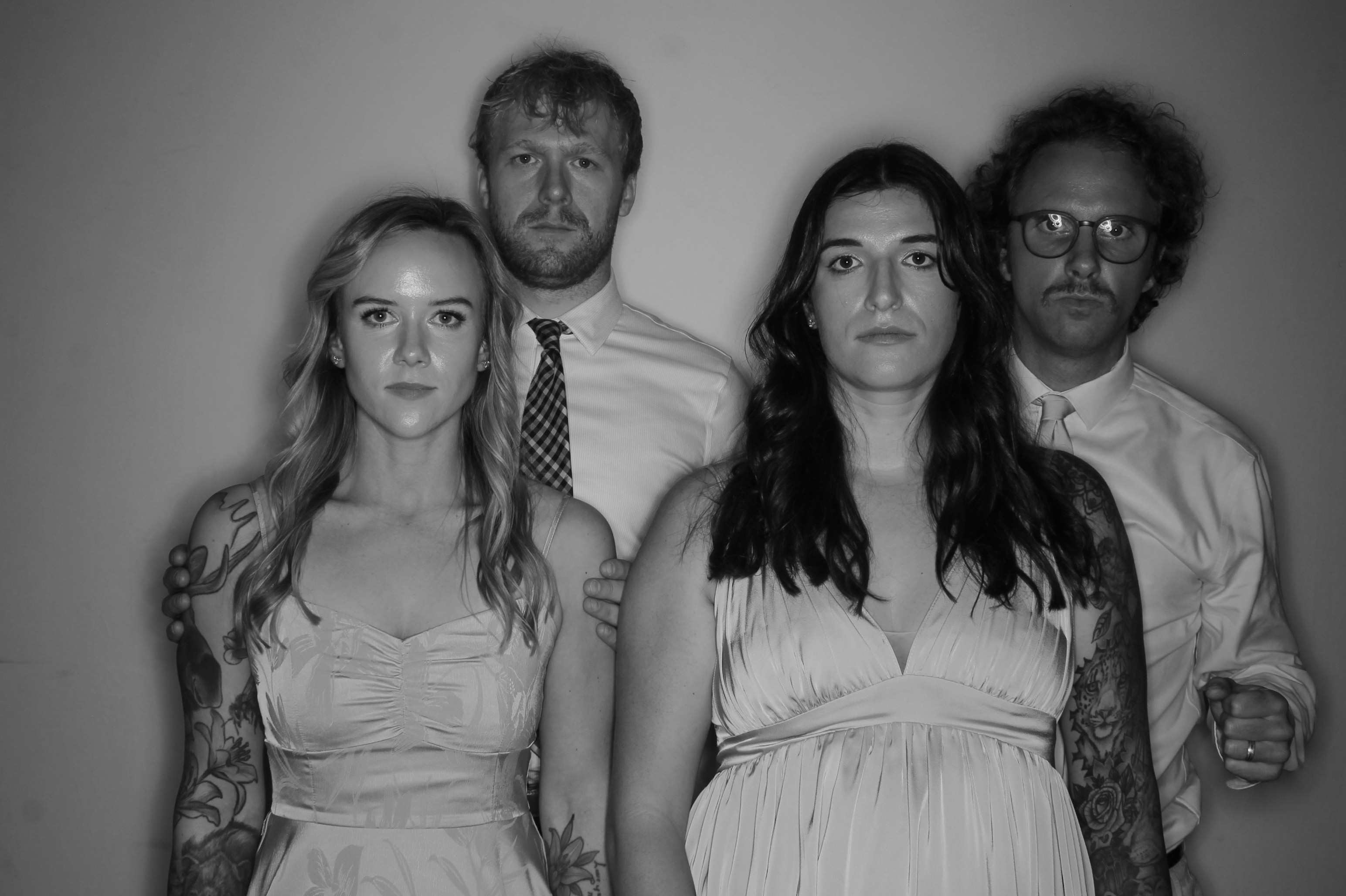 The Mahons | View more photos from the event at gallery.photoboothcincy.com/u/PhotoBoothCincy/The-Mahons