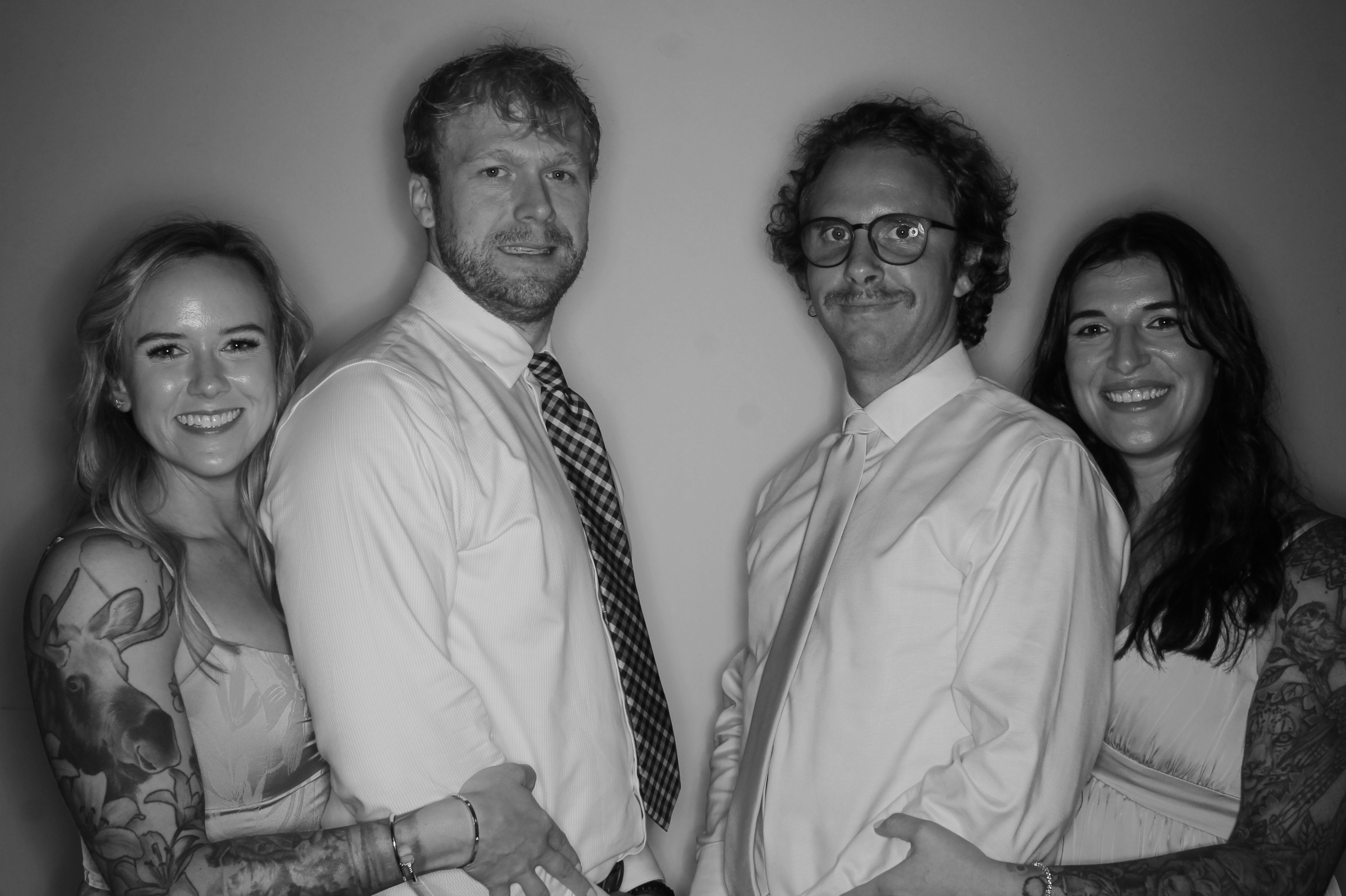 The Mahons | View more photos from the event at gallery.photoboothcincy.com/u/PhotoBoothCincy/The-Mahons