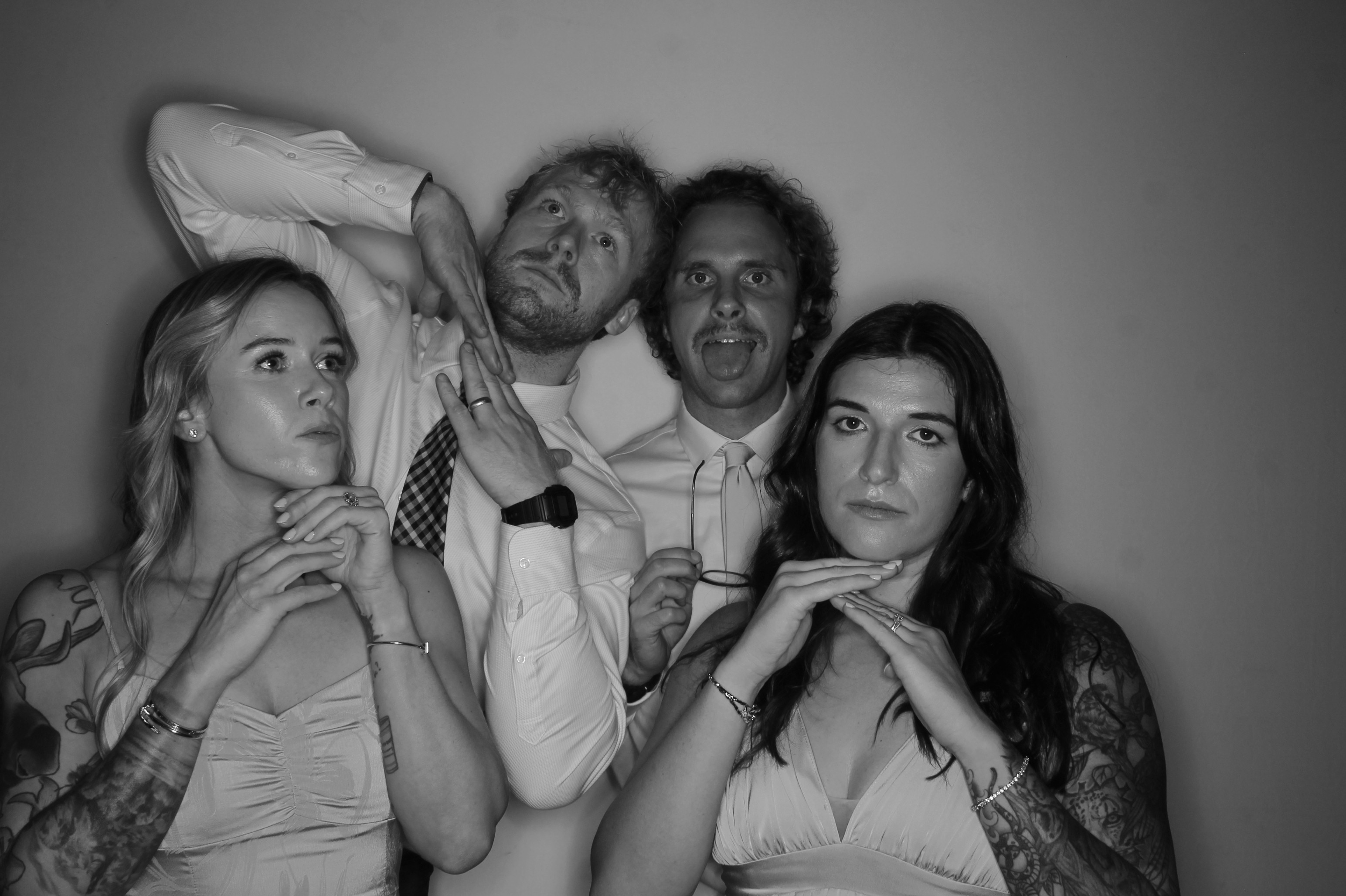 The Mahons | View more photos from the event at gallery.photoboothcincy.com/u/PhotoBoothCincy/The-Mahons