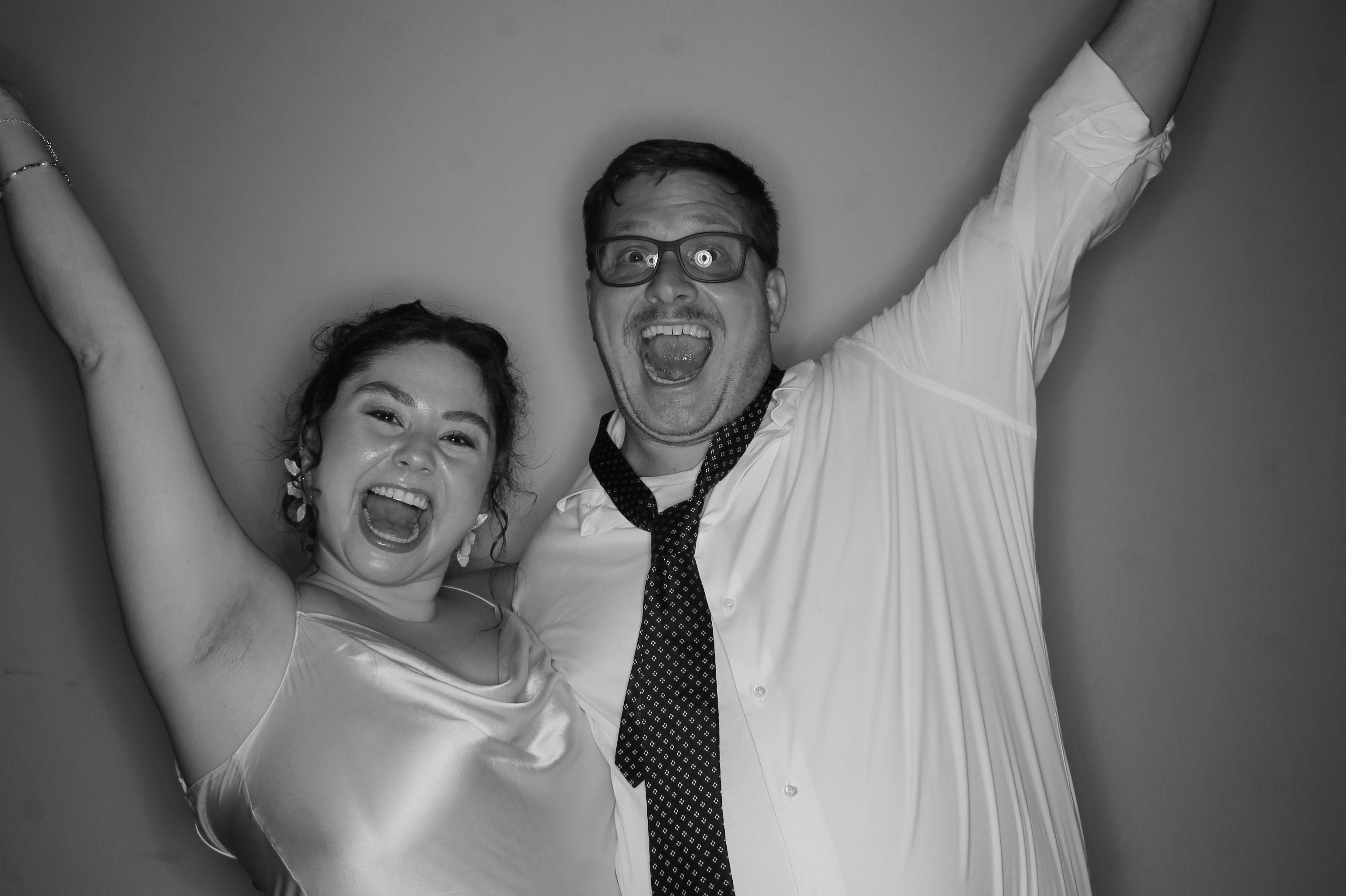 The Mahons | View more photos from the event at gallery.photoboothcincy.com/u/PhotoBoothCincy/The-Mahons
