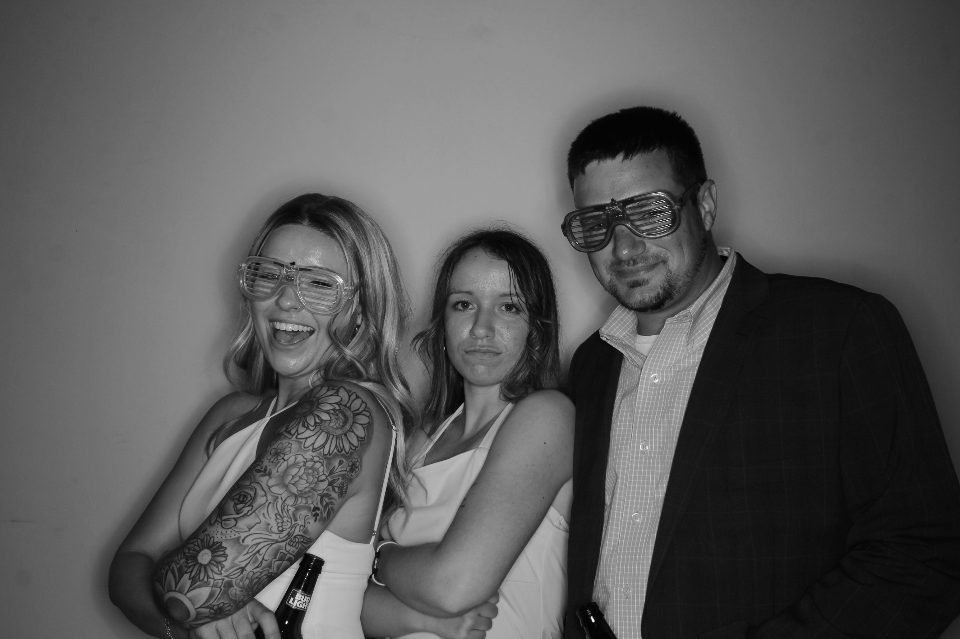 The Mahons | View more photos from the event at gallery.photoboothcincy.com/u/PhotoBoothCincy/The-Mahons