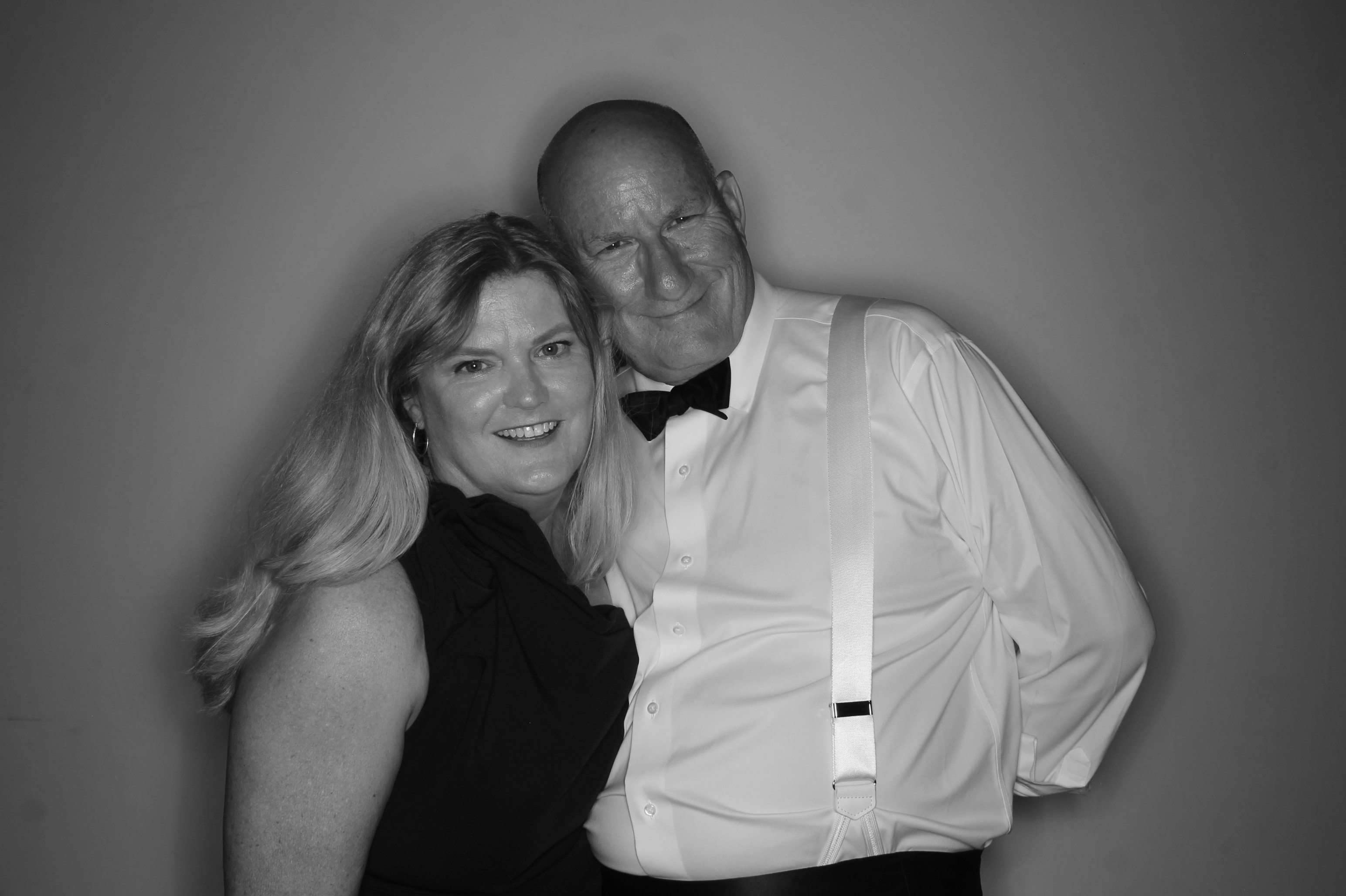 The Mahons | View more photos from the event at gallery.photoboothcincy.com/u/PhotoBoothCincy/The-Mahons