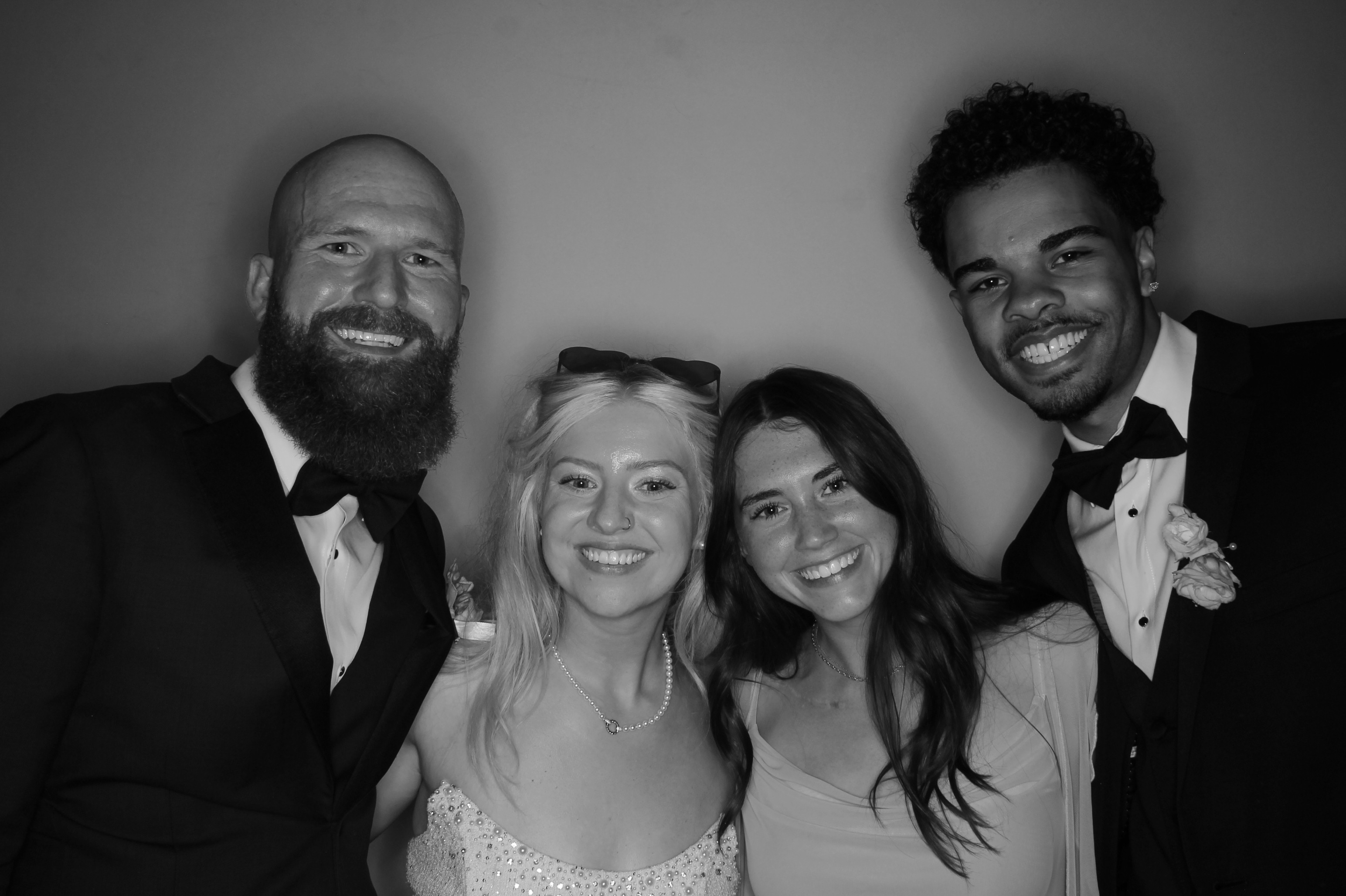 The Mahons | View more photos from the event at gallery.photoboothcincy.com/u/PhotoBoothCincy/The-Mahons
