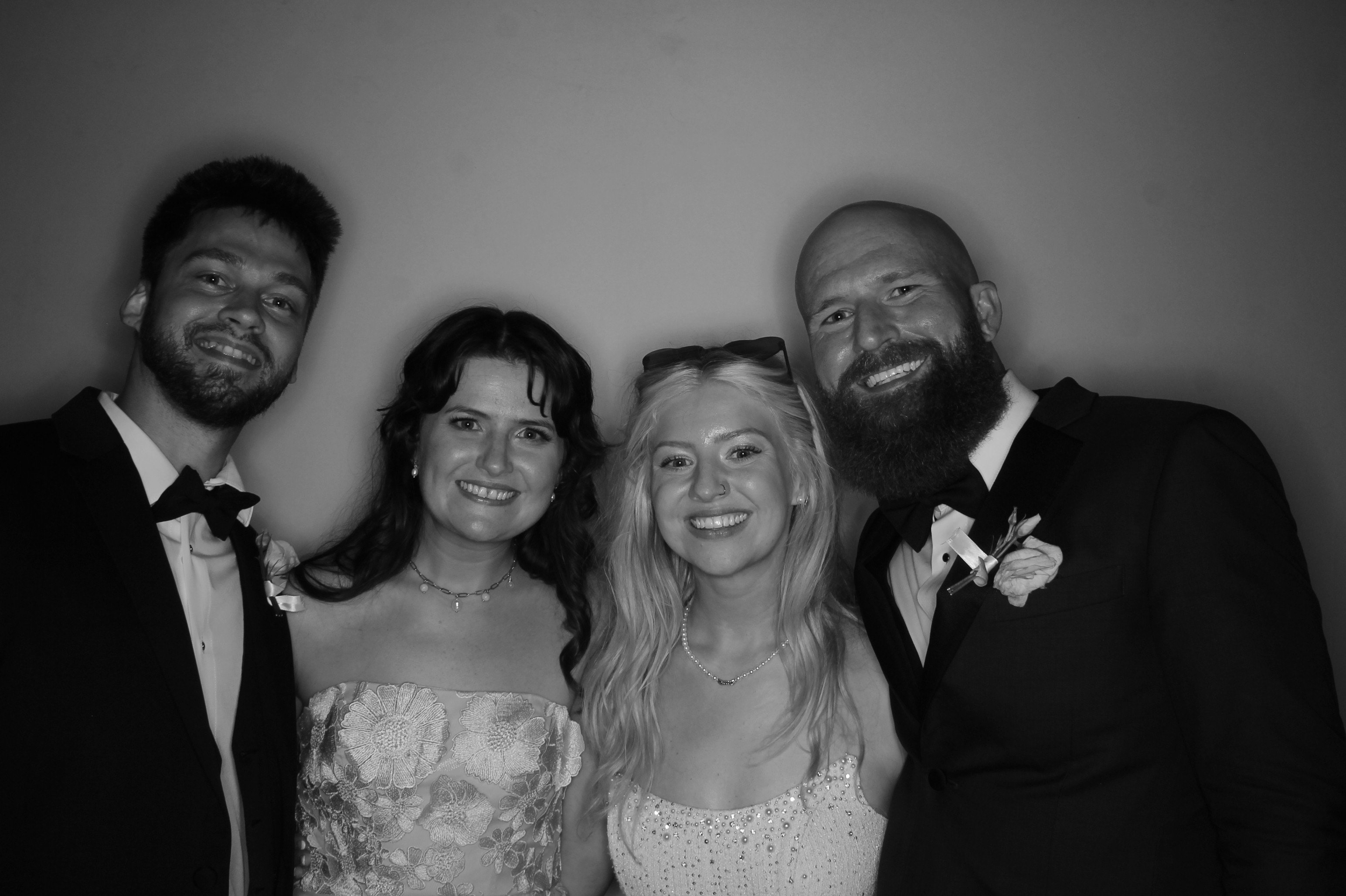 The Mahons | View more photos from the event at gallery.photoboothcincy.com/u/PhotoBoothCincy/The-Mahons