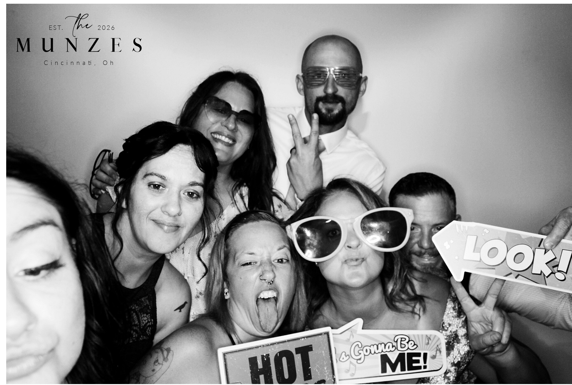 The Munzes | View more photos from the event at gallery.photoboothcincy.com/u/PhotoBoothCincy/The-Munzes