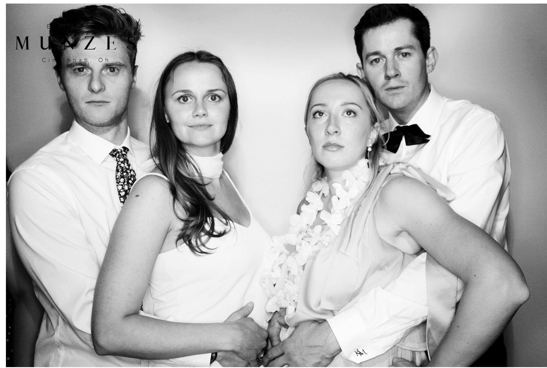 The Munzes | View more photos from the event at gallery.photoboothcincy.com/u/PhotoBoothCincy/The-Munzes