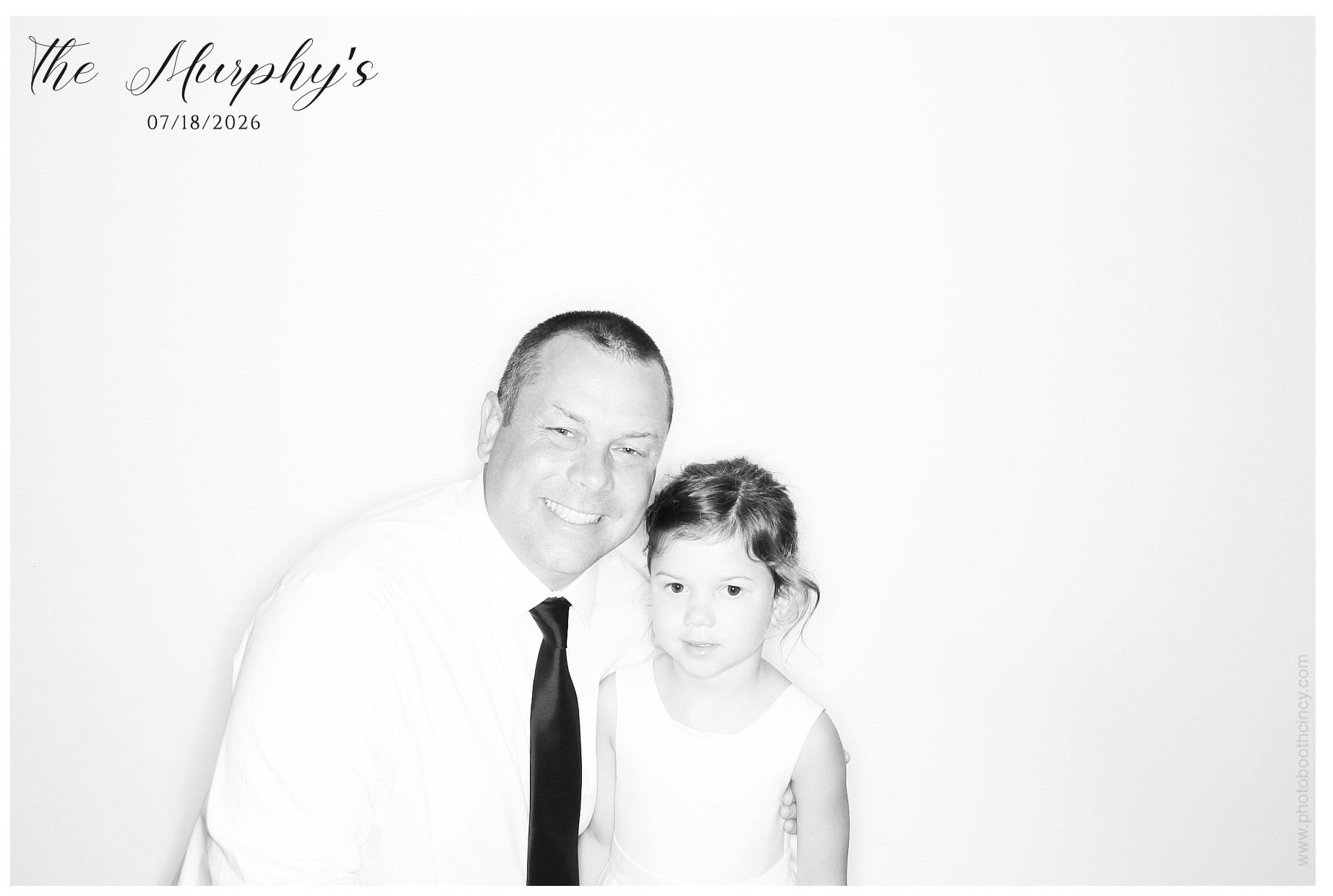 The Murphy's | View more photos from the event at gallery.photoboothcincy.com/u/PhotoBoothCincy/The-Murphys