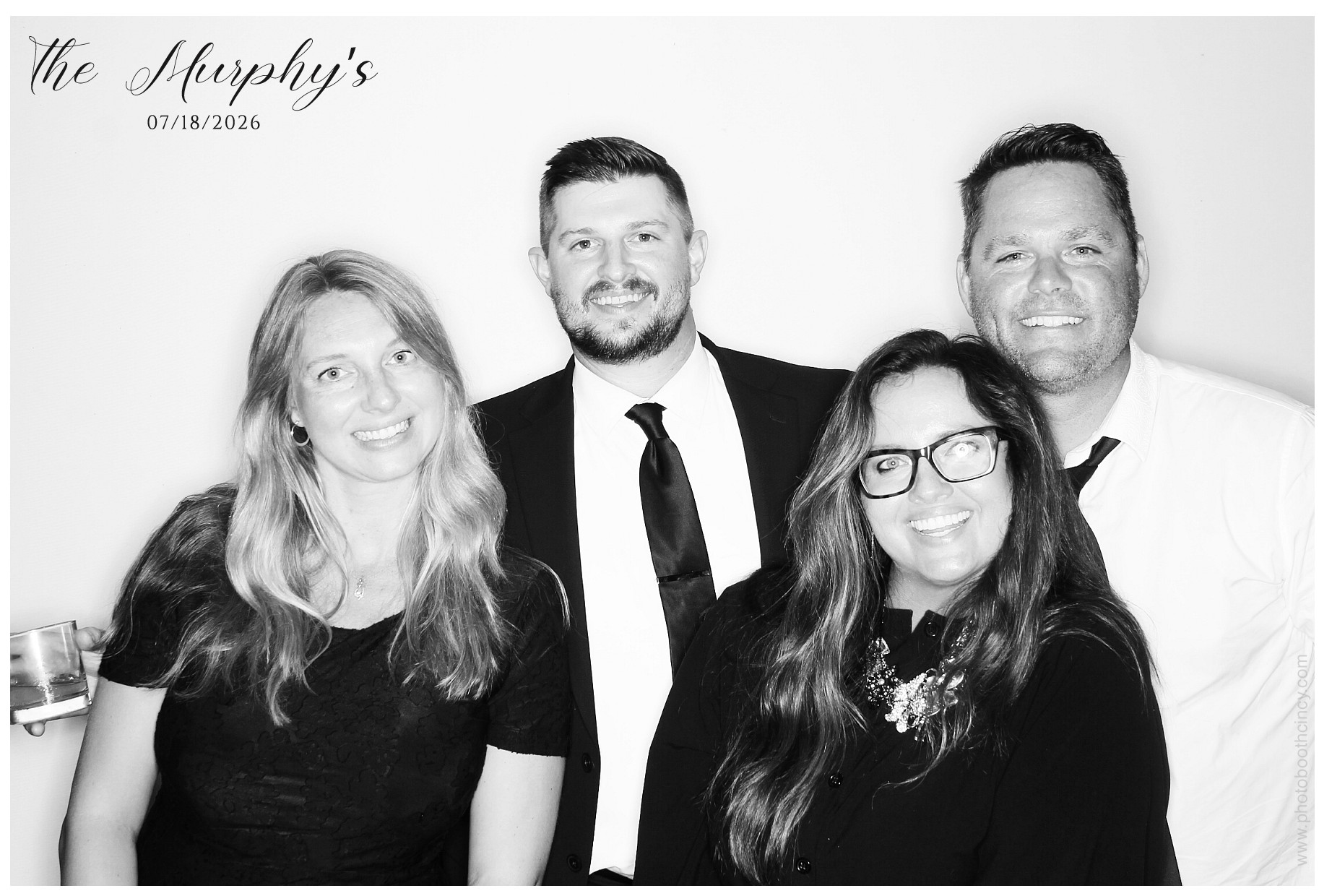 The Murphy's | View more photos from the event at gallery.photoboothcincy.com/u/PhotoBoothCincy/The-Murphys