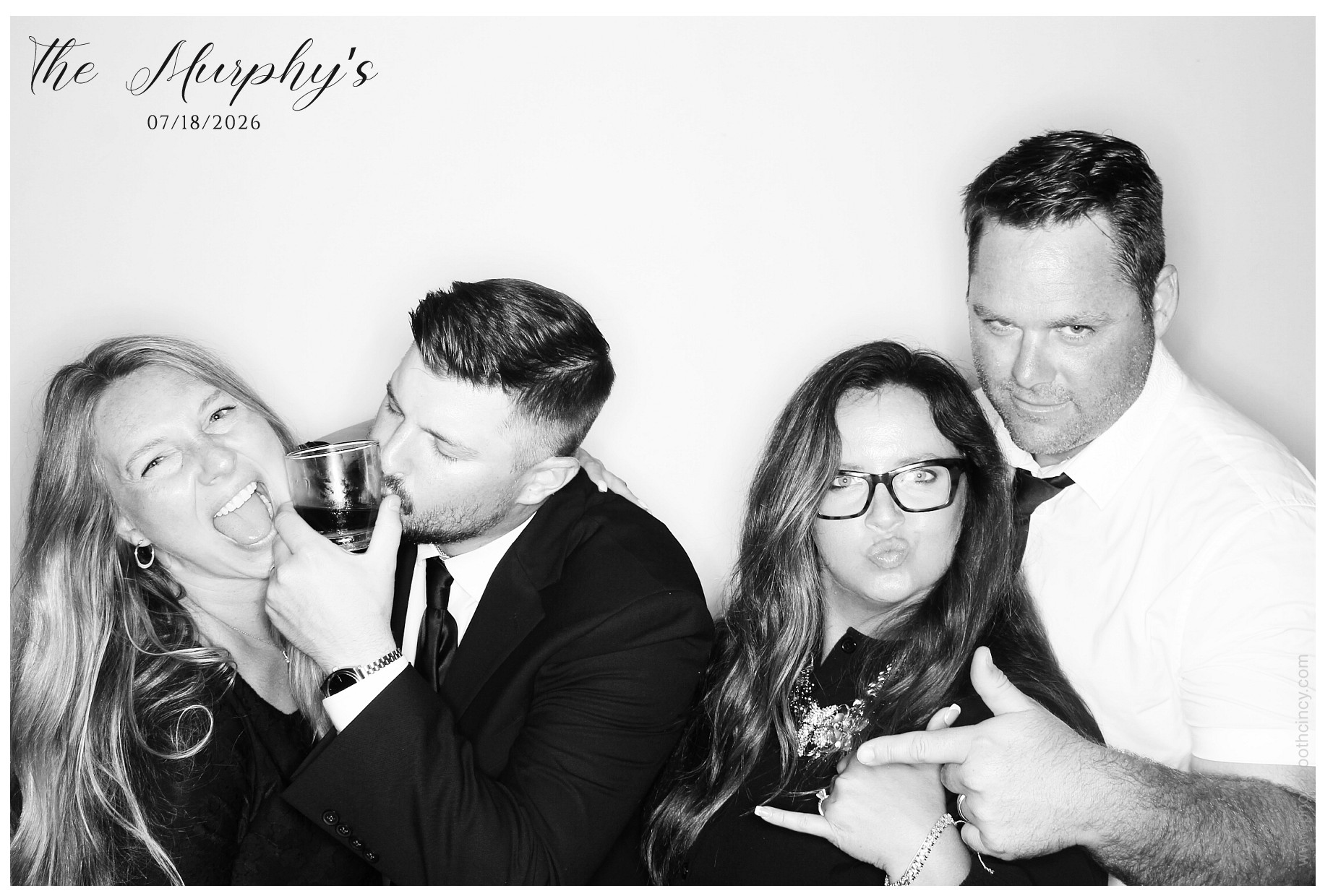 The Murphy's | View more photos from the event at gallery.photoboothcincy.com/u/PhotoBoothCincy/The-Murphys