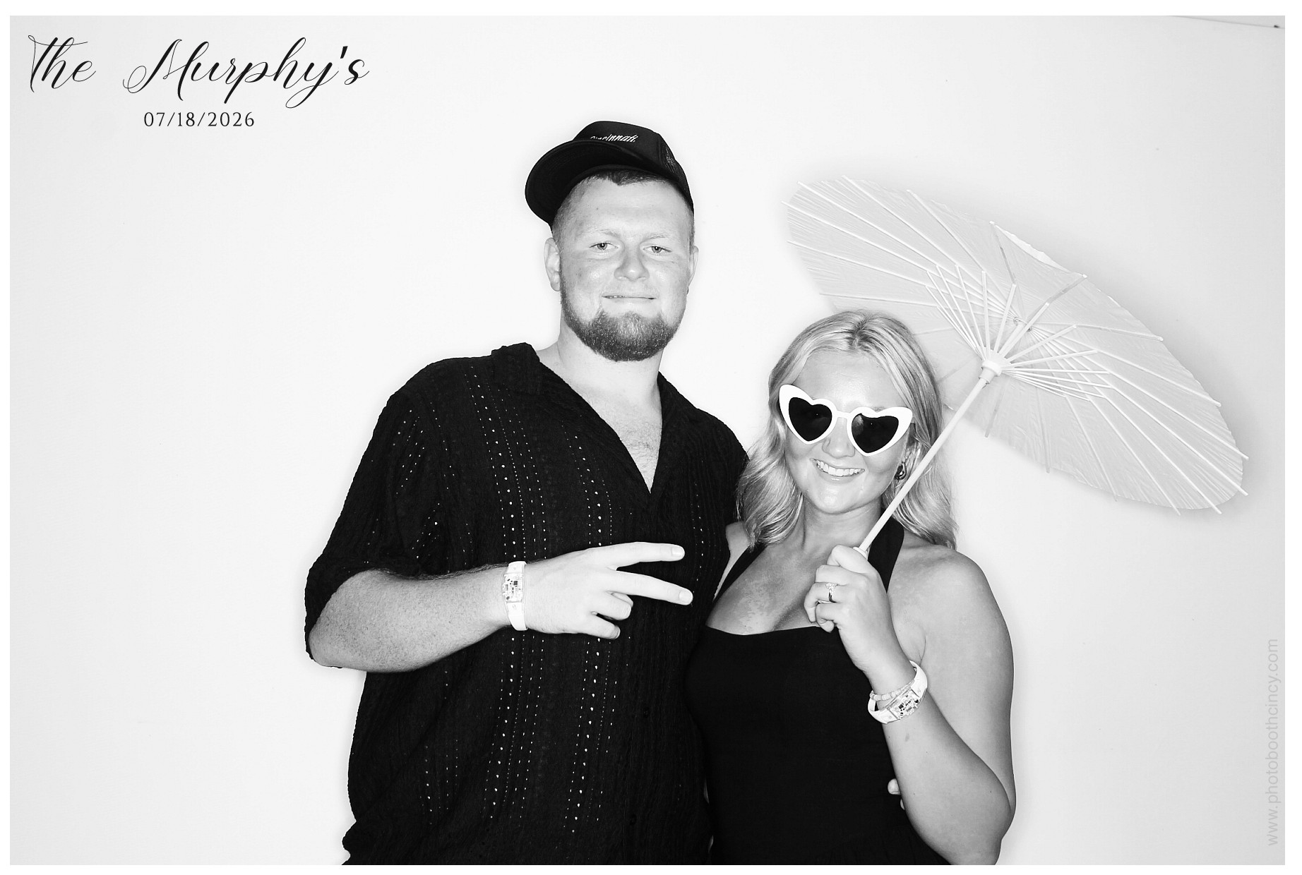 The Murphy's | View more photos from the event at gallery.photoboothcincy.com/u/PhotoBoothCincy/The-Murphys