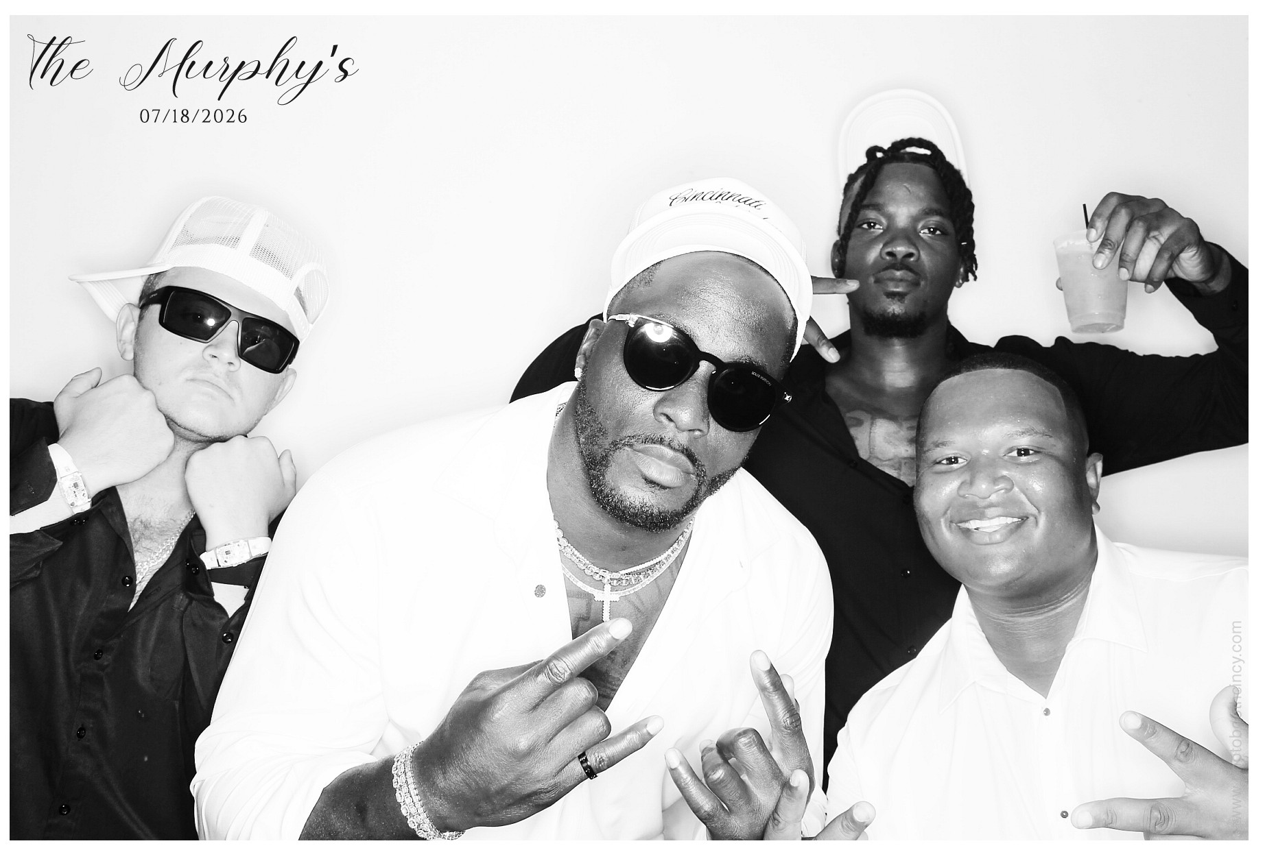 The Murphy's | View more photos from the event at gallery.photoboothcincy.com/u/PhotoBoothCincy/The-Murphys
