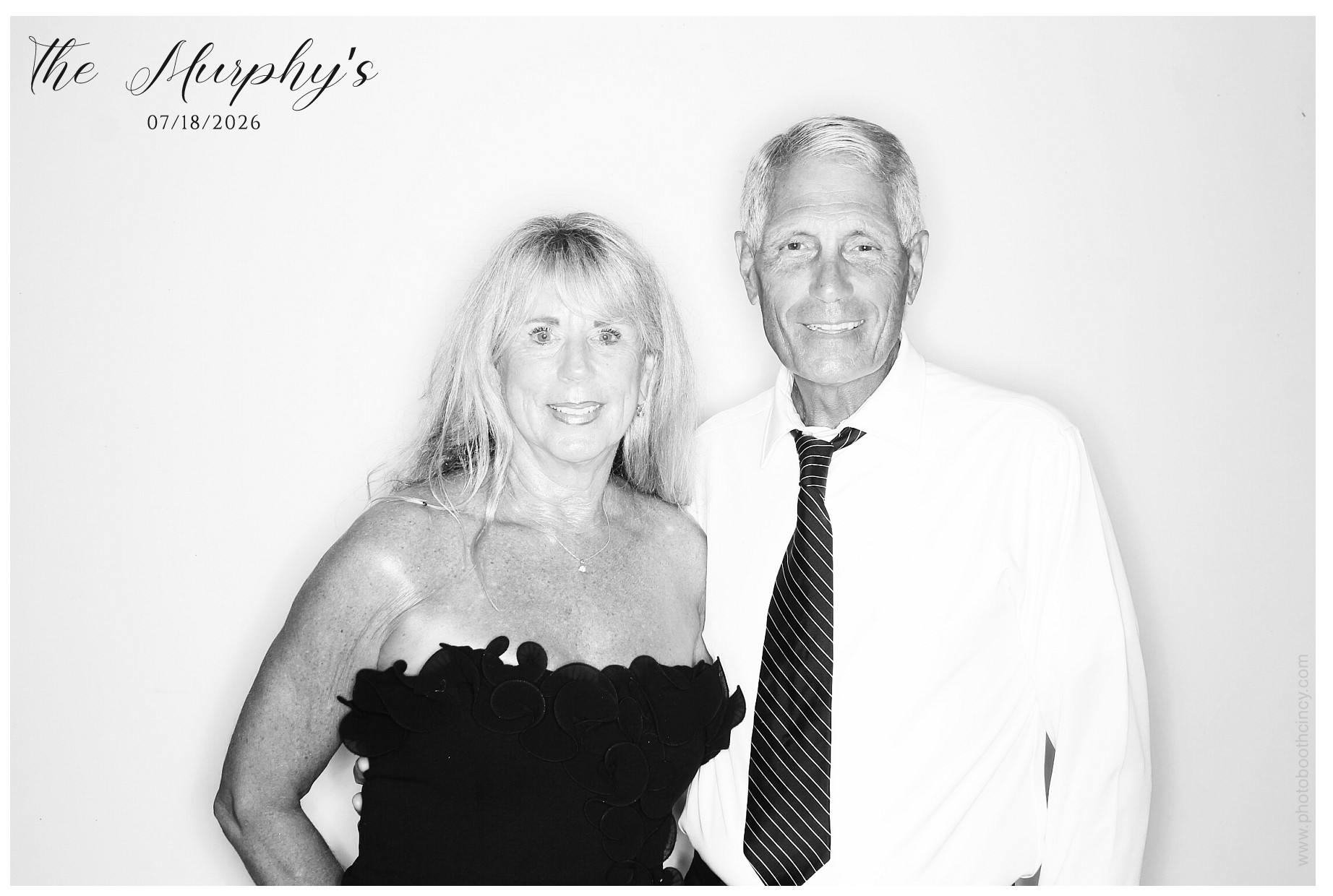 The Murphy's | View more photos from the event at gallery.photoboothcincy.com/u/PhotoBoothCincy/The-Murphys