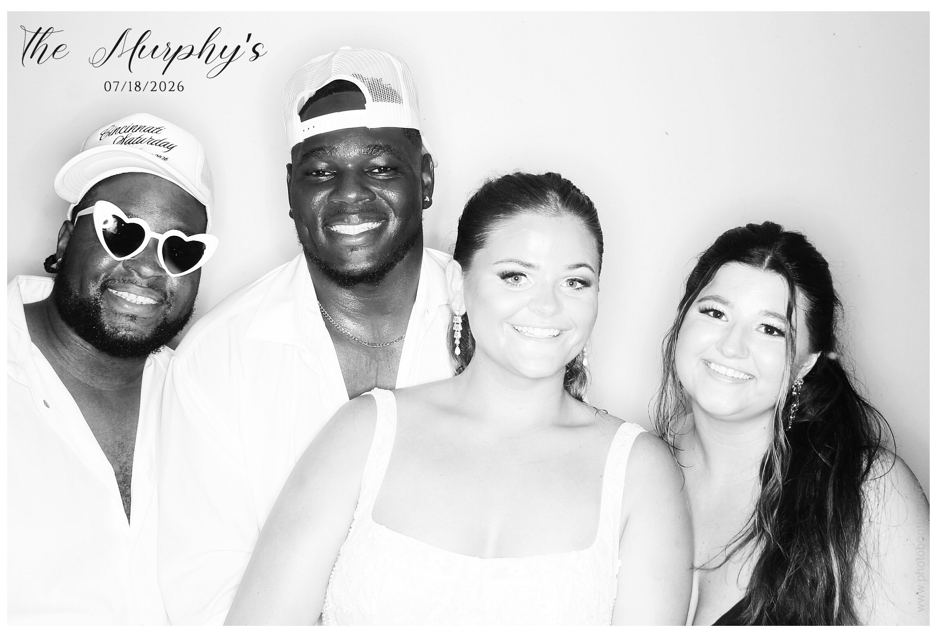 The Murphy's | View more photos from the event at gallery.photoboothcincy.com/u/PhotoBoothCincy/The-Murphys