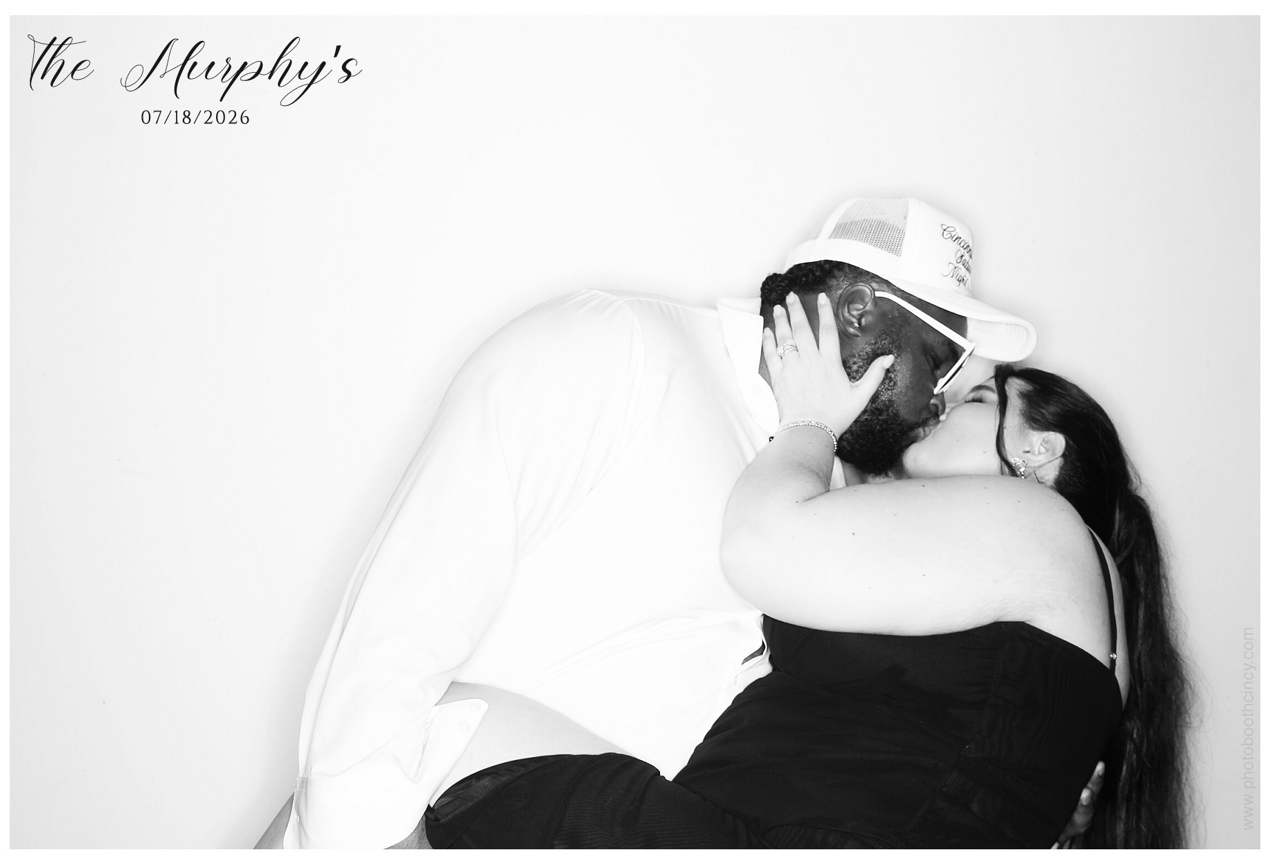 The Murphy's | View more photos from the event at gallery.photoboothcincy.com/u/PhotoBoothCincy/The-Murphys