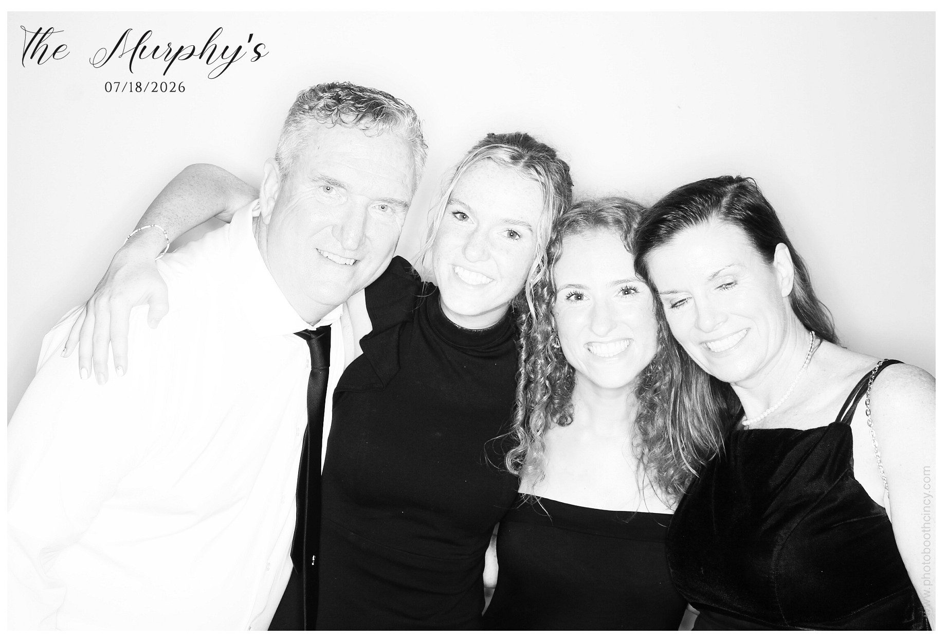 The Murphy's | View more photos from the event at gallery.photoboothcincy.com/u/PhotoBoothCincy/The-Murphys