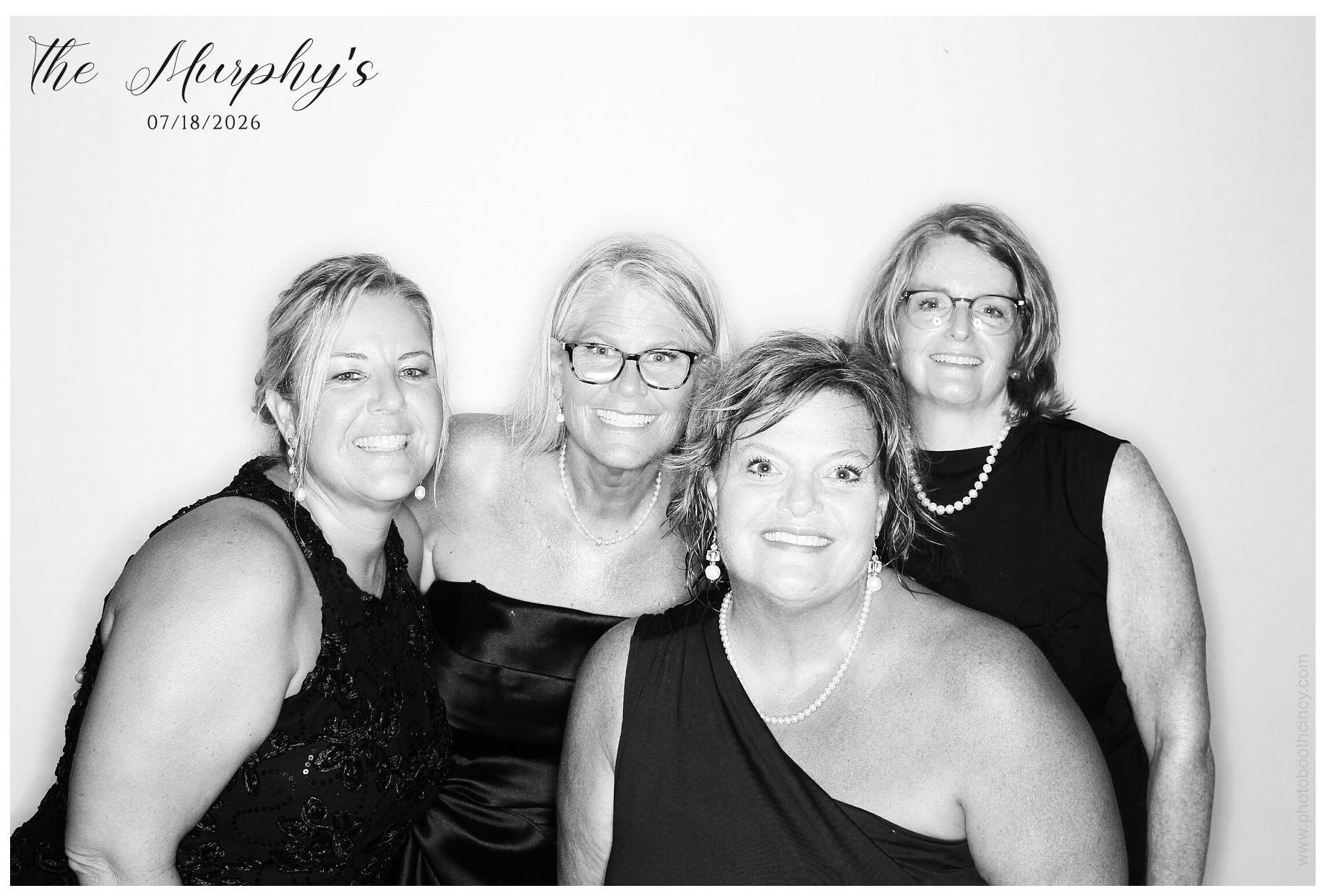 The Murphy's | View more photos from the event at gallery.photoboothcincy.com/u/PhotoBoothCincy/The-Murphys