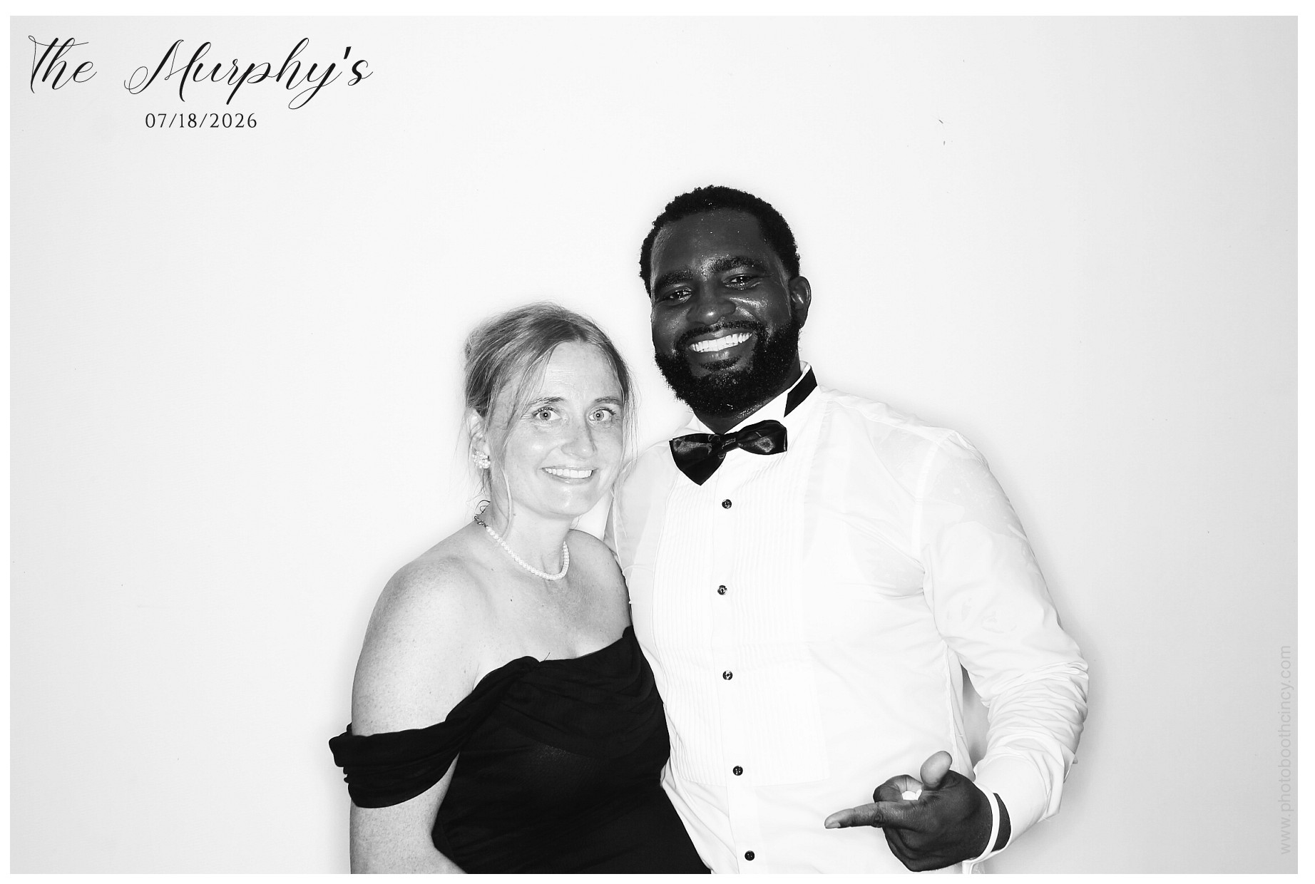 The Murphy's | View more photos from the event at gallery.photoboothcincy.com/u/PhotoBoothCincy/The-Murphys