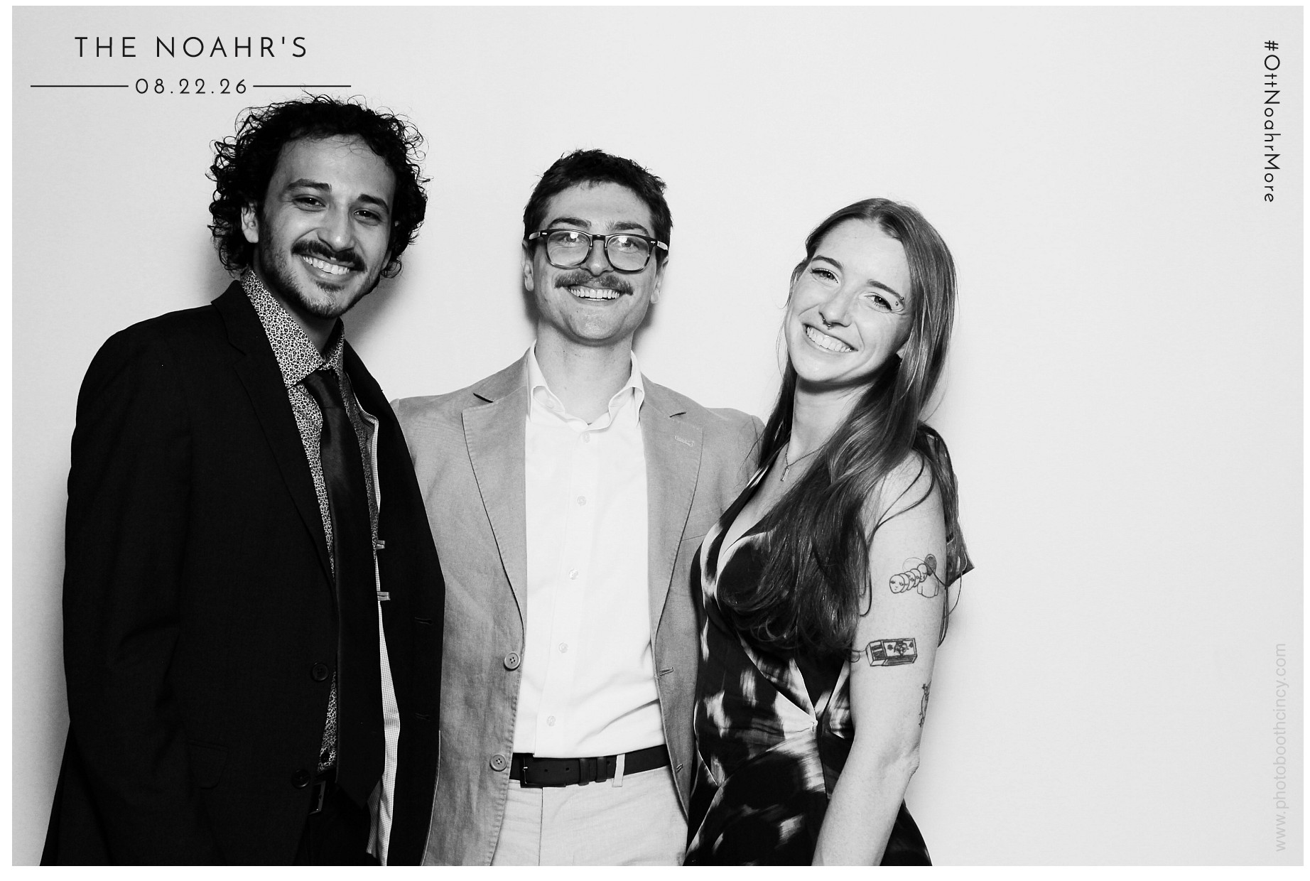The Noahr's | View more photos from the event at gallery.photoboothcincy.com/u/PhotoBoothCincy/The-Noahrs