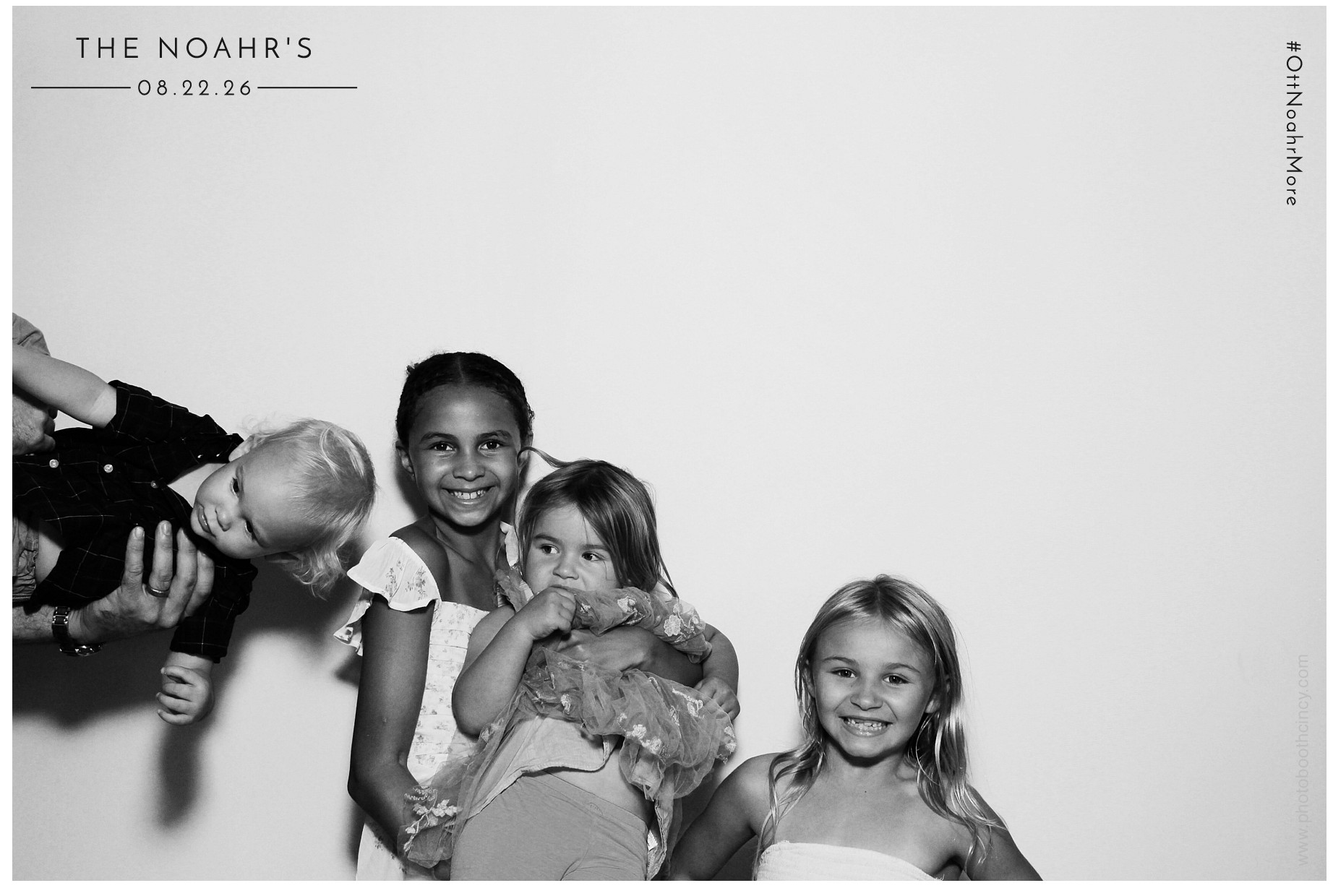 The Noahr's | View more photos from the event at gallery.photoboothcincy.com/u/PhotoBoothCincy/The-Noahrs